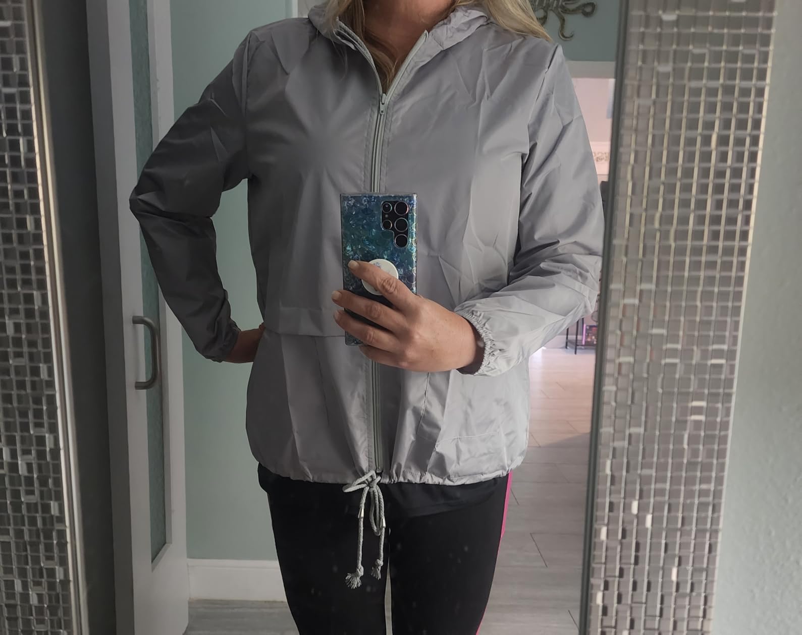 Women's Waterproof Raincoat Lightweight Rain Jacket Hooded Windbreaker with Pockets for Outdoor customer photo 2