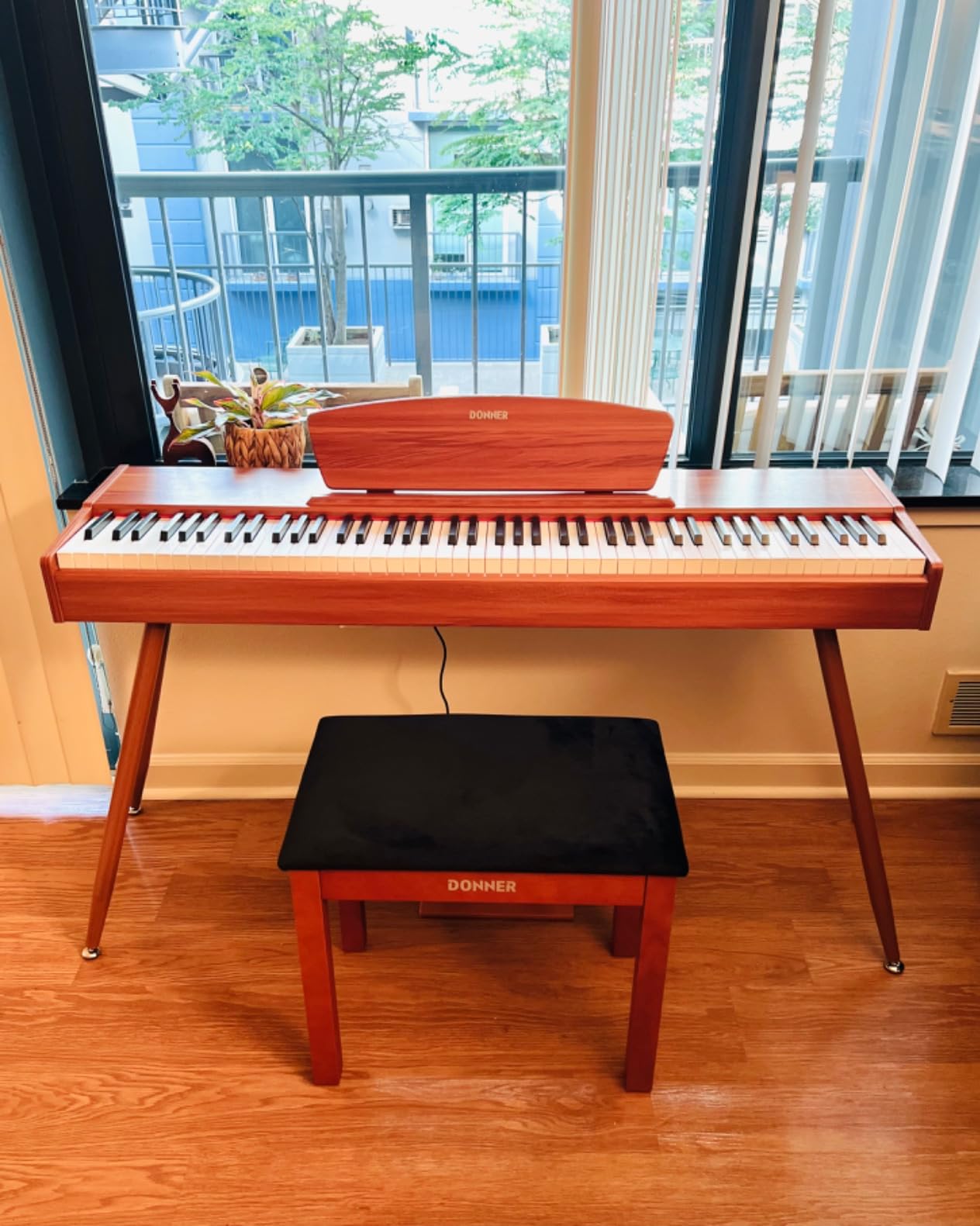 Donner DDP-80 PLUS Digital Piano 88 Key Weighted Keyboard customer photo 1