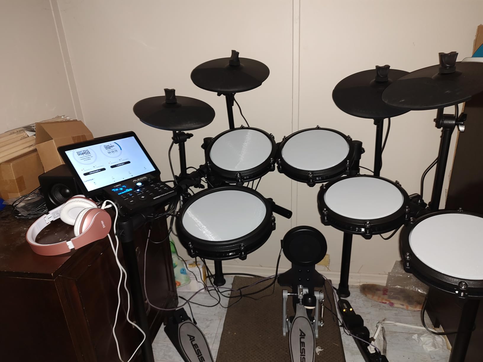 Alesis Nitro Max Electric Drum Set | 10