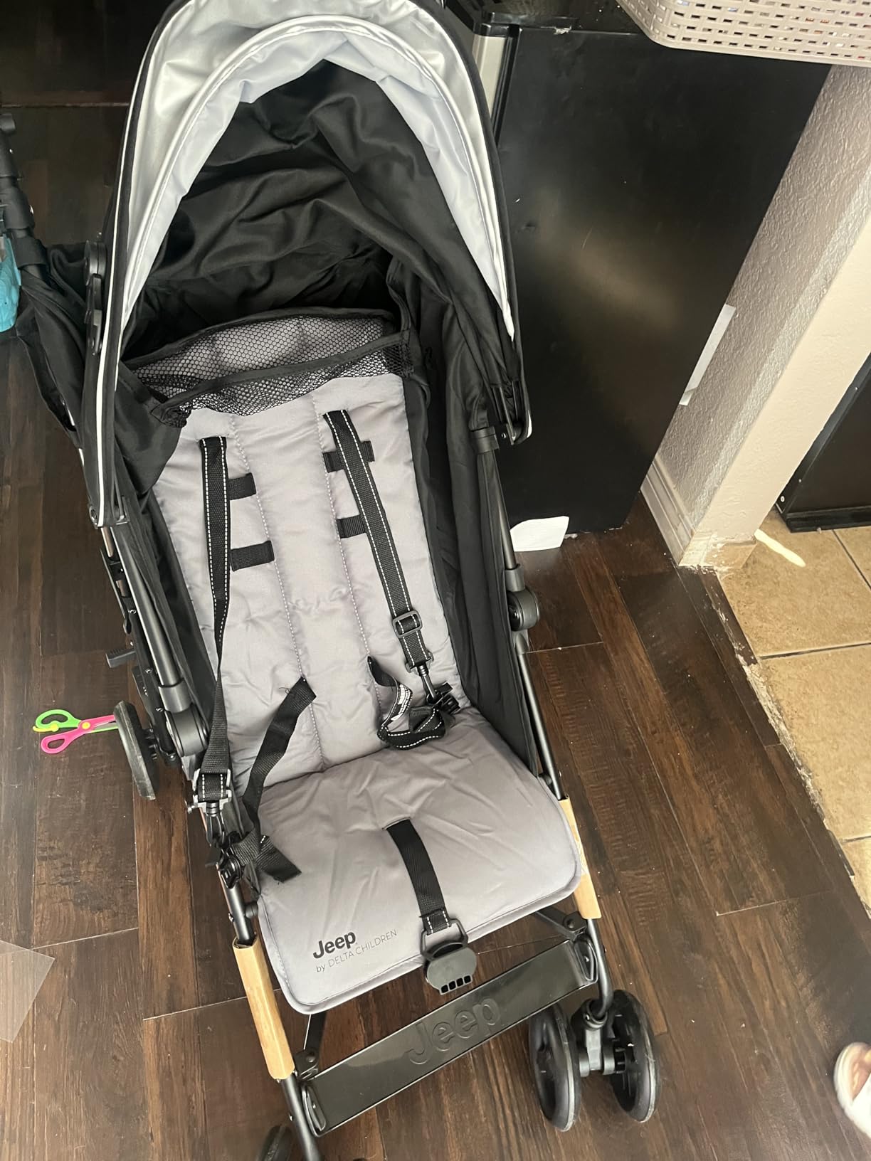 Jeep AdventureGlyde Stroller by Delta Children - Lightweight Travel Stroller with Smoothest Ride & Compact Fold, 3-Position Recline, Extra Large Storage Basket, Black/Grey customer photo 1