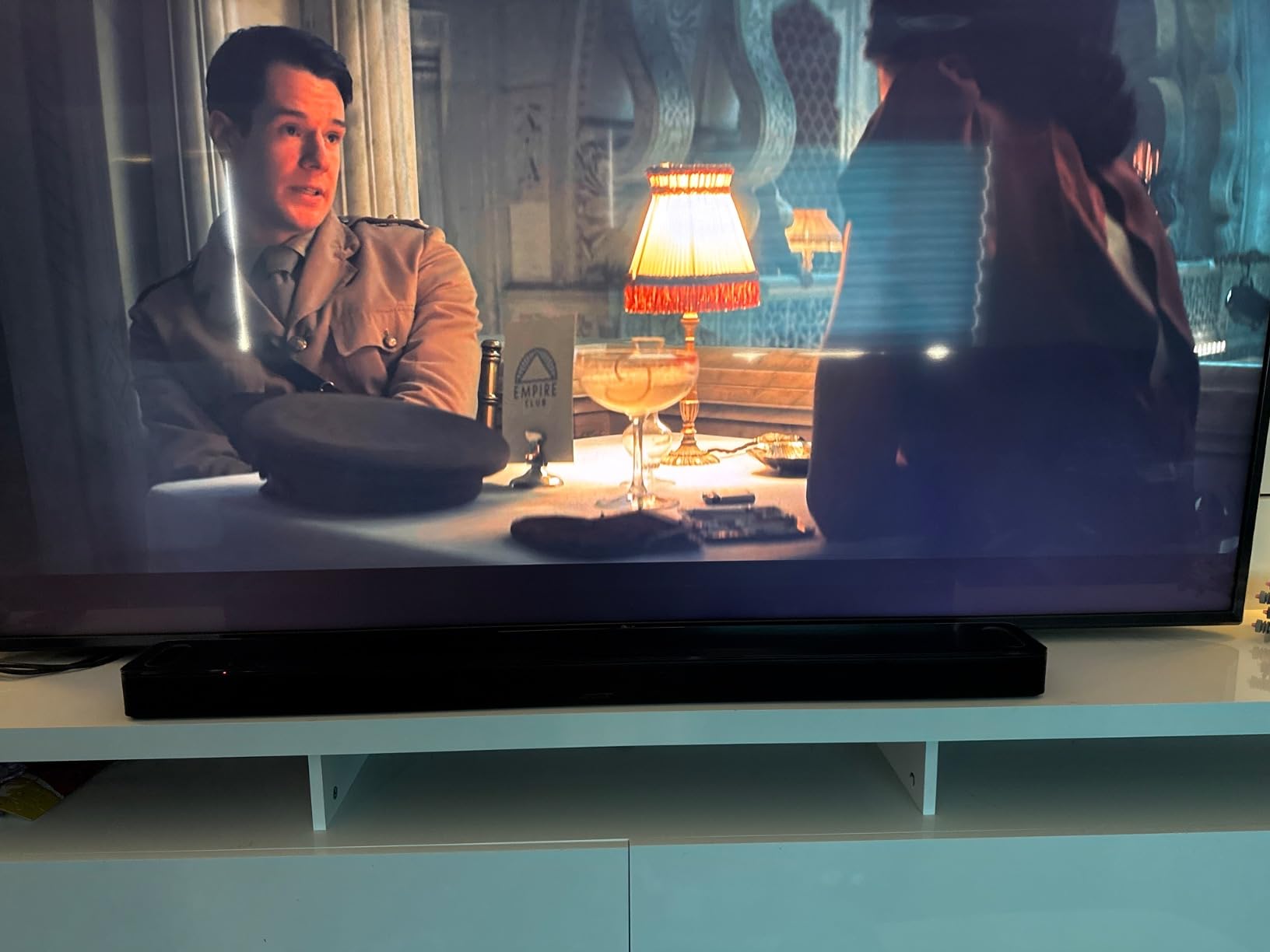Bose Smart Ultra Dolby Atmos Soundbar, All-in-One Surround Sound System for TV, A.I. Dialogue Mode, Alexa and Google Voice Control, HDMI eARC, Black customer photo 1