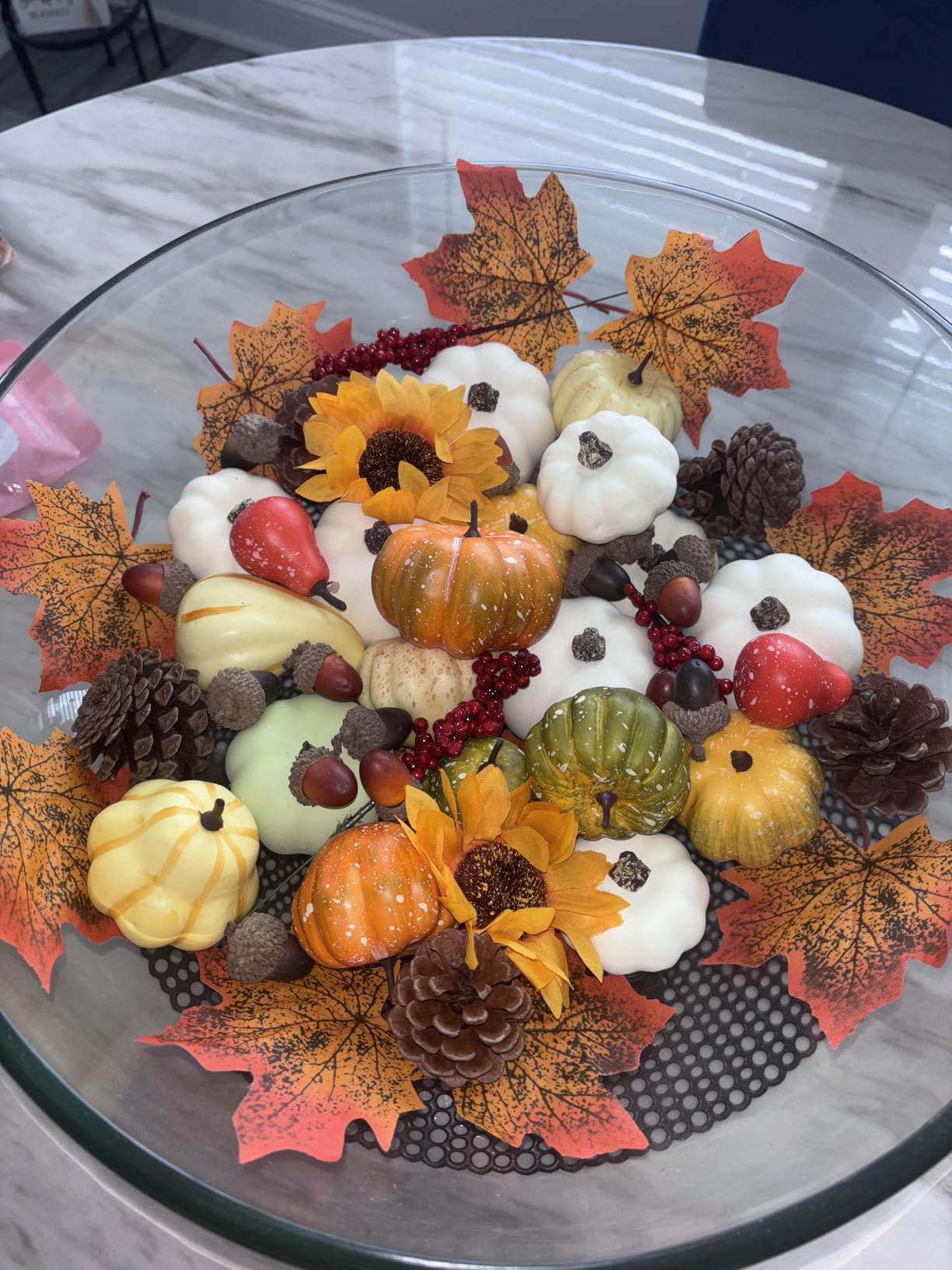 Winlyn 60 Pcs Assorted Small Artificial Pumpkins and Gourds with Acorns Pinecones Maple Leaves Sunflowers Fall Harvest Decoration Set for Thanksgiving Halloween Bowl Filler Table Centerpiece Wreaths customer photo 1