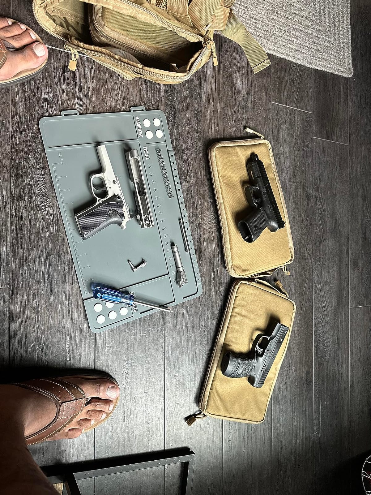 CKPART Gun Cleaning Mat, Premium Magnetic Pad With Organizer Parts Tray, Anti-Slip Rubberized Pistol Mat, Protective Workbench Mat for Gun Cleaning (16.5