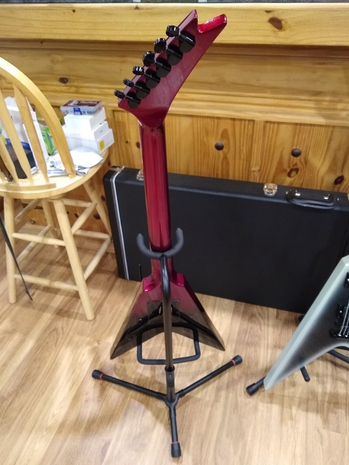 WestCreek CERBERUS Solid Body Electric Guitar | V Heavy Metal Guitar, Right Handed, Rounded End Frets, Bone Nut, Rosewood Fretboard, Mahogany Body (Black) customer photo 1