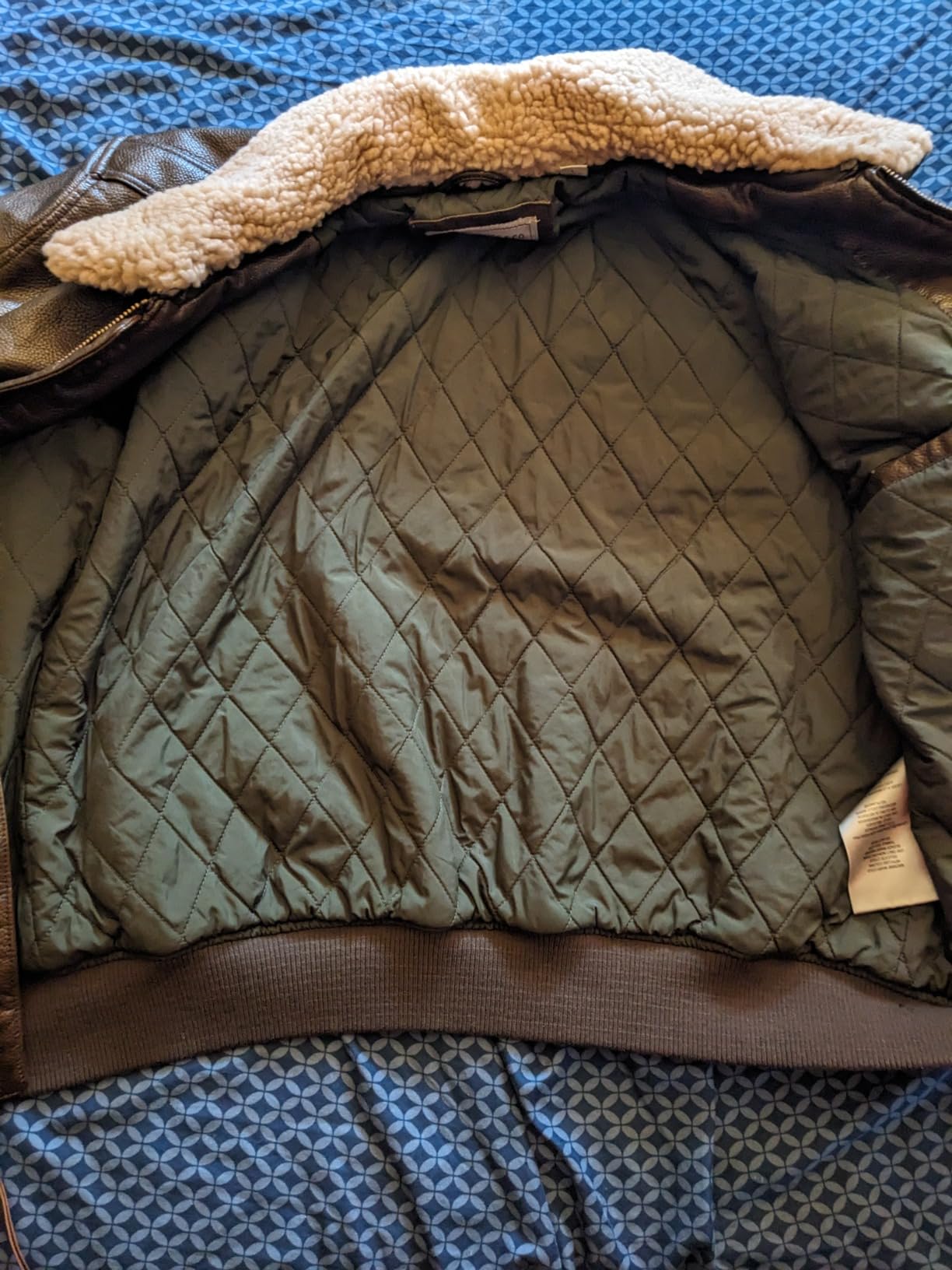 Levi's Men's Faux Leather Aviator Bomber Jacket With Sherpa Collar customer photo 1