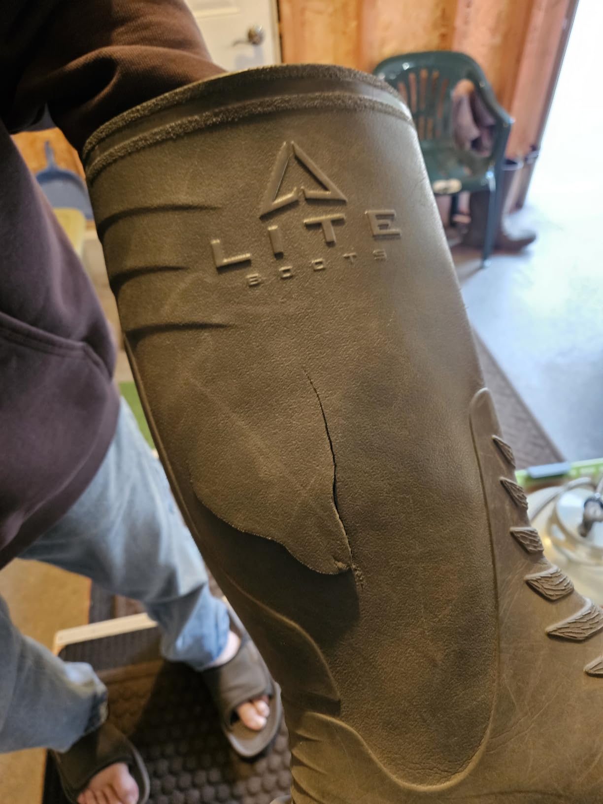 Rubber Hunting Boots for Men - Ultra-Light 13 oz EVA, 16
