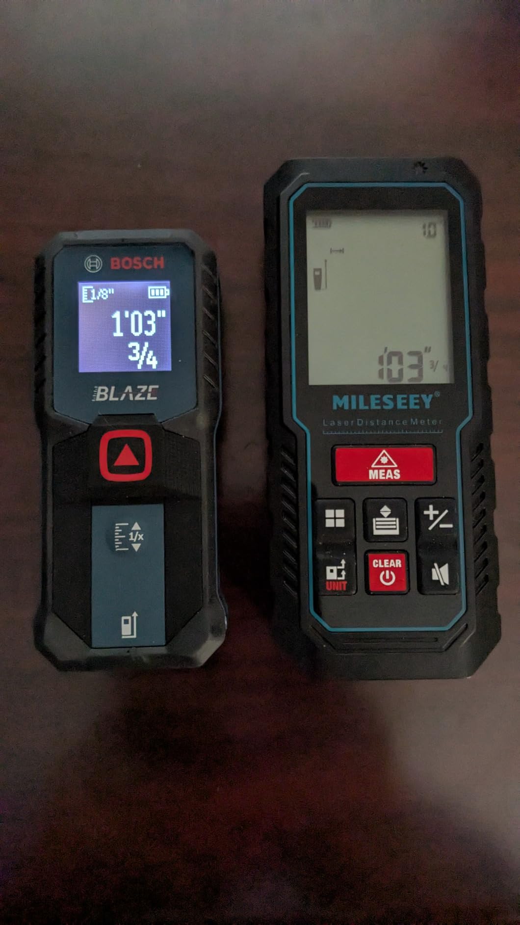 BOSCH GLM100-23 100 Ft Blaze Laser Distance Measure, with 2 AA Batteries | digital tape measure with laser, backlit display, 1/16 in accuracy, 100 ft measuring range customer photo 1