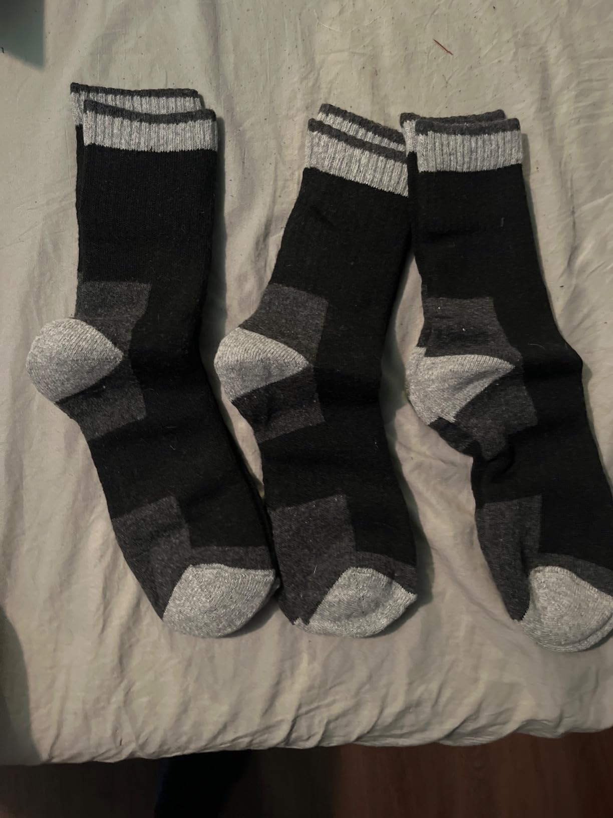 SIMIYA Merino Wool Hiking Socks for Men, 5 Pairs Thick Thermal Crew Socks customer photo 2