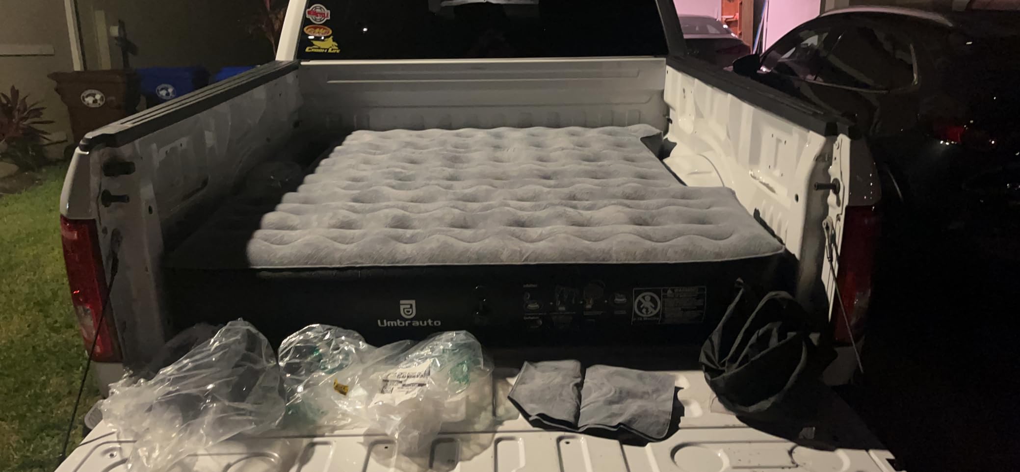 Umbrauto Air Mattress for 6-6.5ft Full Size Truck Bed, Inflatable Pickup Airbed with Pump, Tent Camping Sleeping Pad for Outdoor Travel customer photo 2