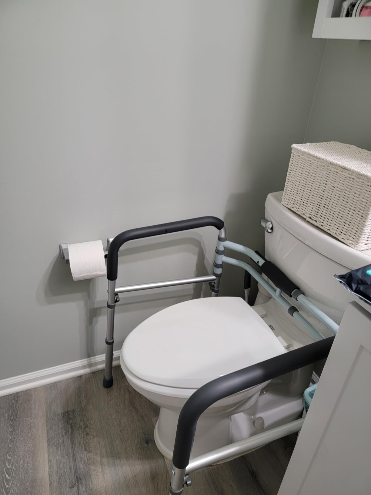 Lianjindun Toilet Safety Rails, 350 lbs, Adjustable Height & Width | Fits Most Toilets, Foldable Design, 350 Lbs Capacity, Aluminum Toilet Frame, Toilet Handles for Seniors, Disabled, Handicap customer photo 1