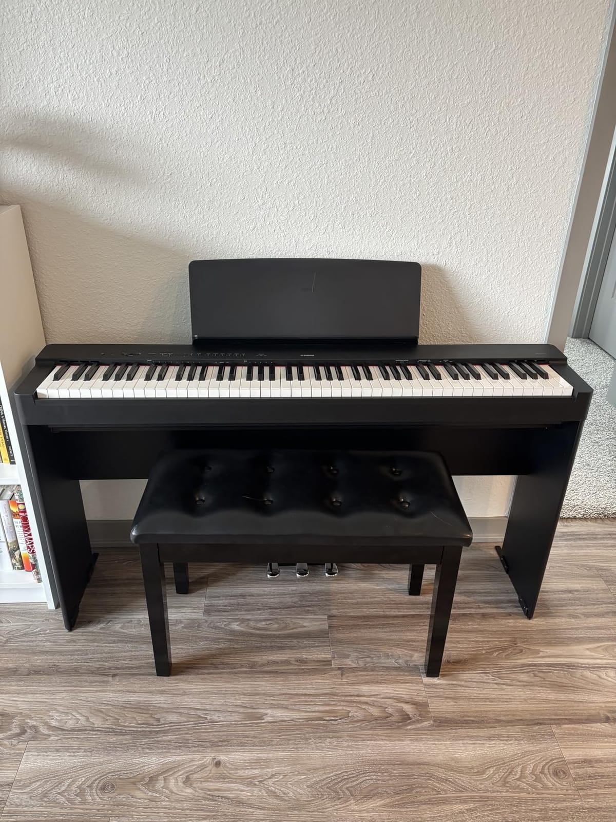 Yamaha P225 88-Key Digital Piano with Weighted Keys, Portable Design customer photo 2