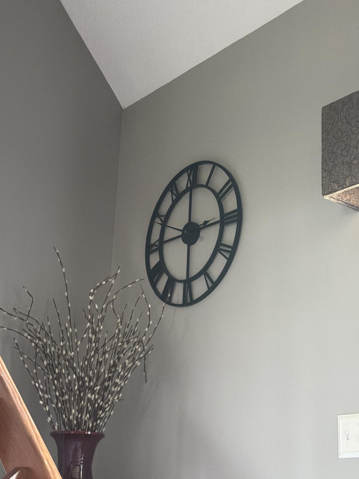 LEIKE 40 Inch Extra Large Modern Wall Clock, Oversize Rustic Round Nearly Silent Battery Operated, Black Metal Roman Numerals Wall Clocks for Living Room, Bedroom, Entrance Home Decor customer photo 2