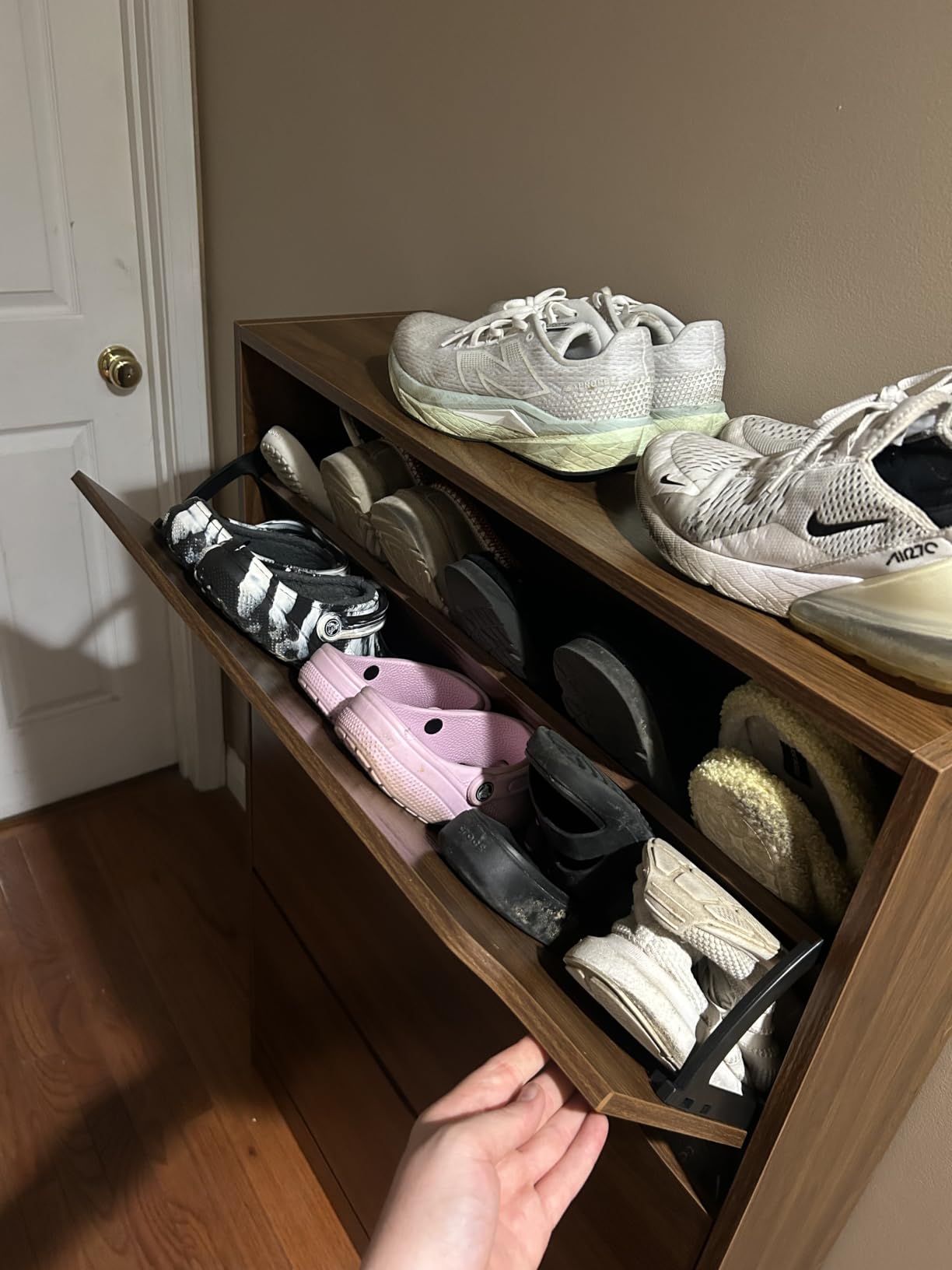 BORNOON Shoe Cabinet with 3 Flip Drawers, Hidden Wood Shoe Cabinet, Freestanding Shoe Storage Cabinet for Entryway Hallway, White, 47.2
