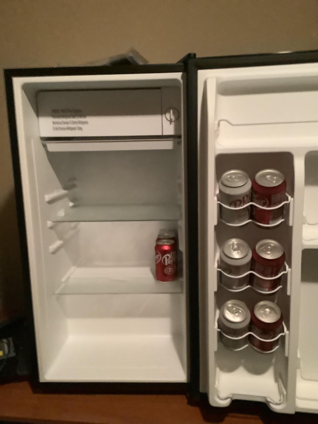 Igloo 3.2 Cu.Ft. Mini Fridge with Freezer - Single Door Compact Refrigerator with Glass Shelves for Homes, Dorms & Offices- Keep Snacks, Drinks & Frozen Foods Cool with Temperature Control Mini Fridge customer photo 2