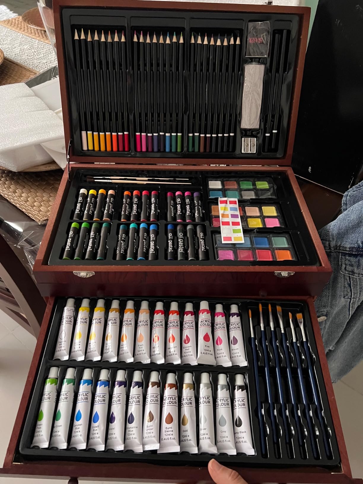 Soucolor Art Supplies,192 Pack Deluxe Art Set Drawing Painting Supplies Kit | Acrylic Pad, Watercolor Pad, Sketch Book, Canvases, Acrylic Paint, Crayons, Pencils, Gifts for Artist Adults Teen Kids customer photo 1