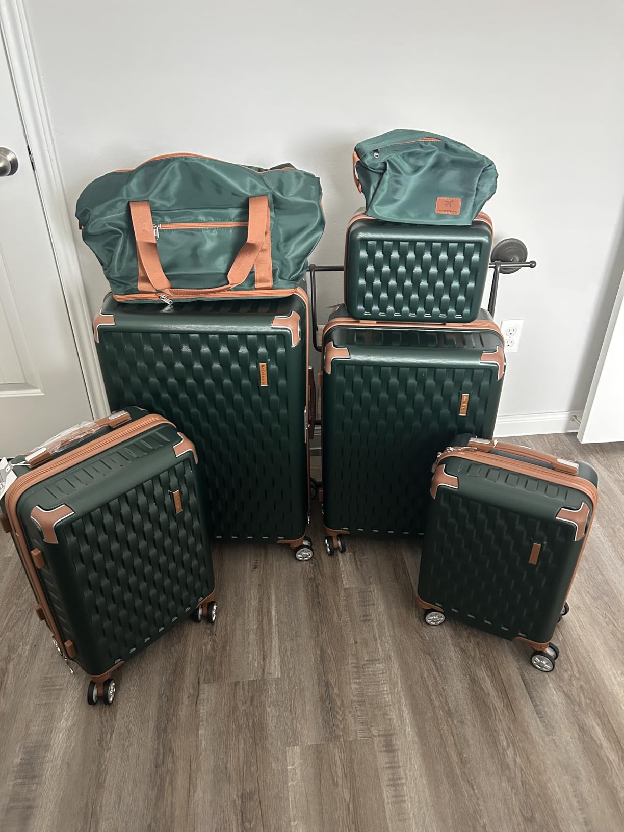 Melalenia Luggage Sets 7 Piece Suitcase Set, Hard Shell Carry on Luggage Travel Suitcases with Spinner Wheels and TSA Lock, Lightweight Luggage Set for Women, Black Brown customer photo 2