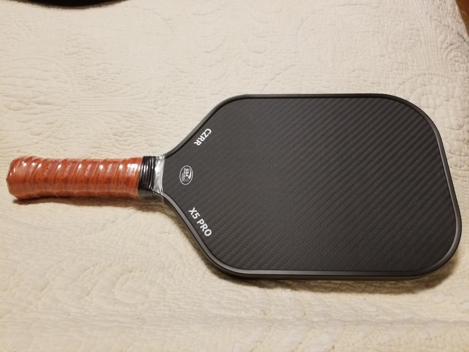 Pickleball Paddle, USA Pickleball Approved, 3K Raw Carbon Fiber Surface (CFS) High Grit & Spin, with 16MM Polypropylene Honeycomb Core, Ideal for Novice and Professional Players customer photo 1