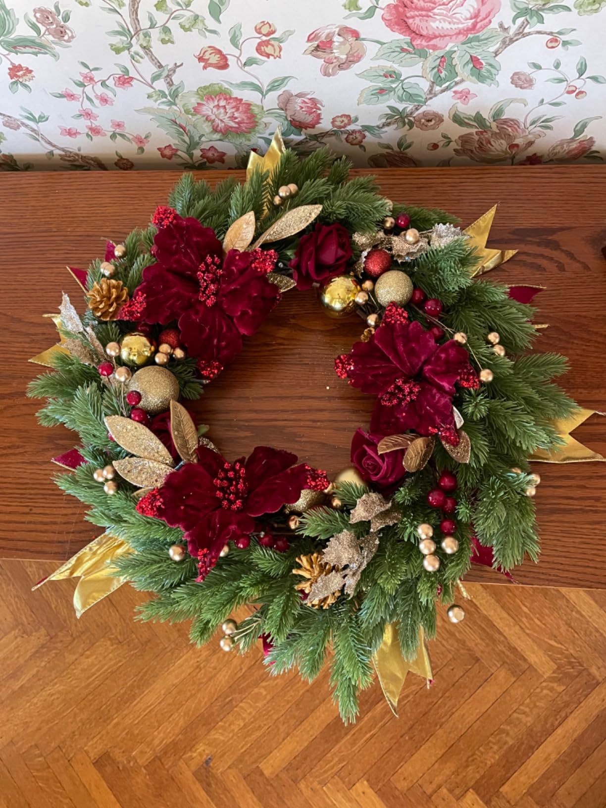 Christmas Wreaths for Front Door, Soomeir 24 Inch Outdoor Christmas Wreath with Lights, Large Prelit Wreath for Holiday Winter Window Outdoor Indoor Xmas customer photo 2