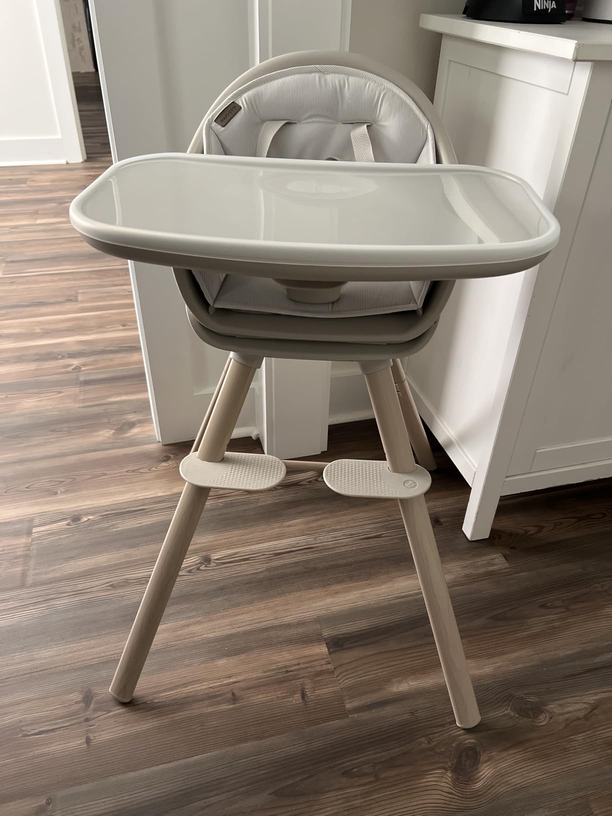 Maxi-Cosi Moa 8-in-1 High Chairs for Babies and Toddlers, Machine Washable Infant High Chair, Compact, Convertible to Booster Seat for Table, Lightweight Design, Classic Slate customer photo 2