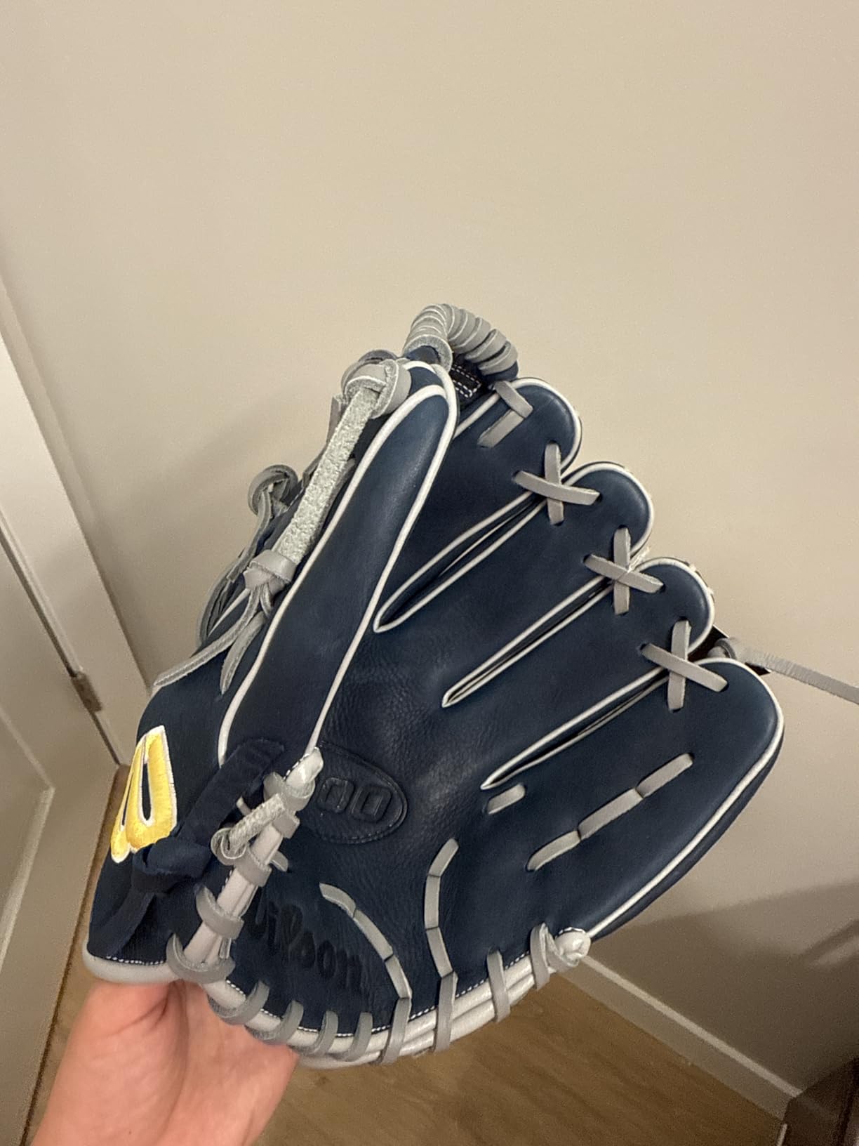Wilson 2024 A1000 Infield Baseball Gloves customer photo 2