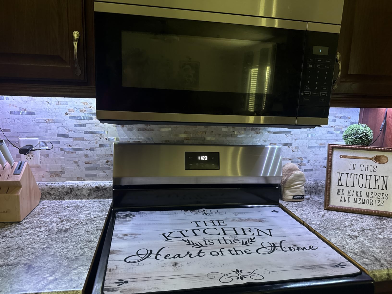 StyloVue 20 Sheets Peel and Stick Backsplash for Kitchen, White Marble with Metal Silver Look Stick on Tile Upgrade Your Kitchen Backsplash, RV, Fireplace customer photo 1