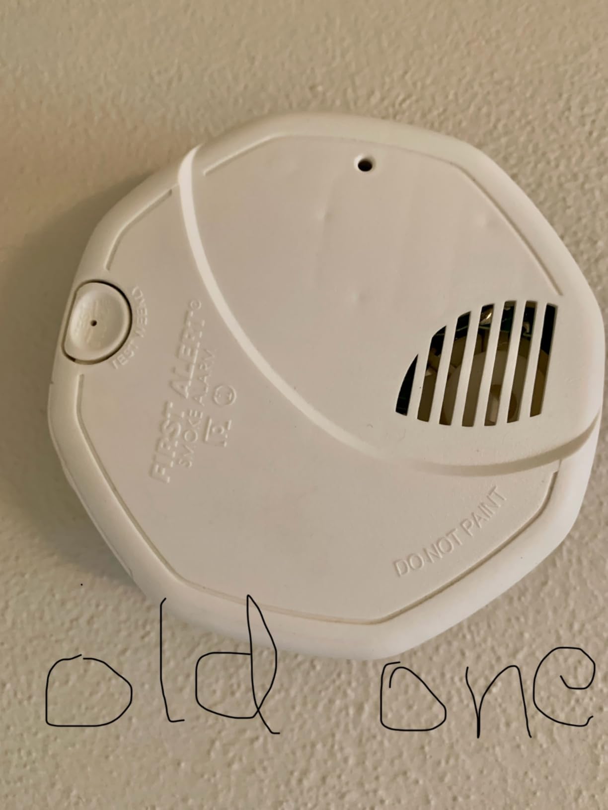First Alert Battery Smoke Alarm | SMI100 customer photo 2