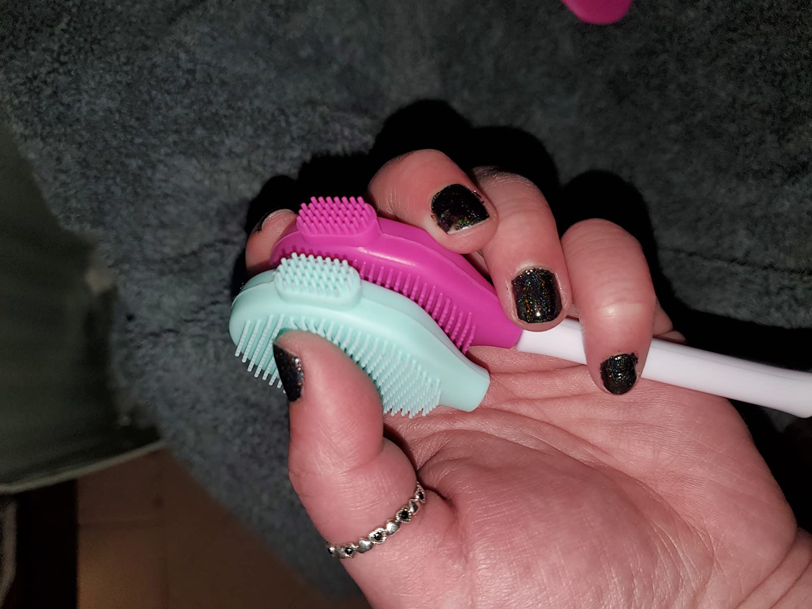 RamPula Facial Cleansing Brush, 2 in 1 Silicone Face Mask Brush & Face Scrubber, For Exfoliating, Massaging, Remove Blackheads, Makeup Skincare Removal, Applicator for Mud, Clay, Body Lotion, DIY Mask customer photo 2