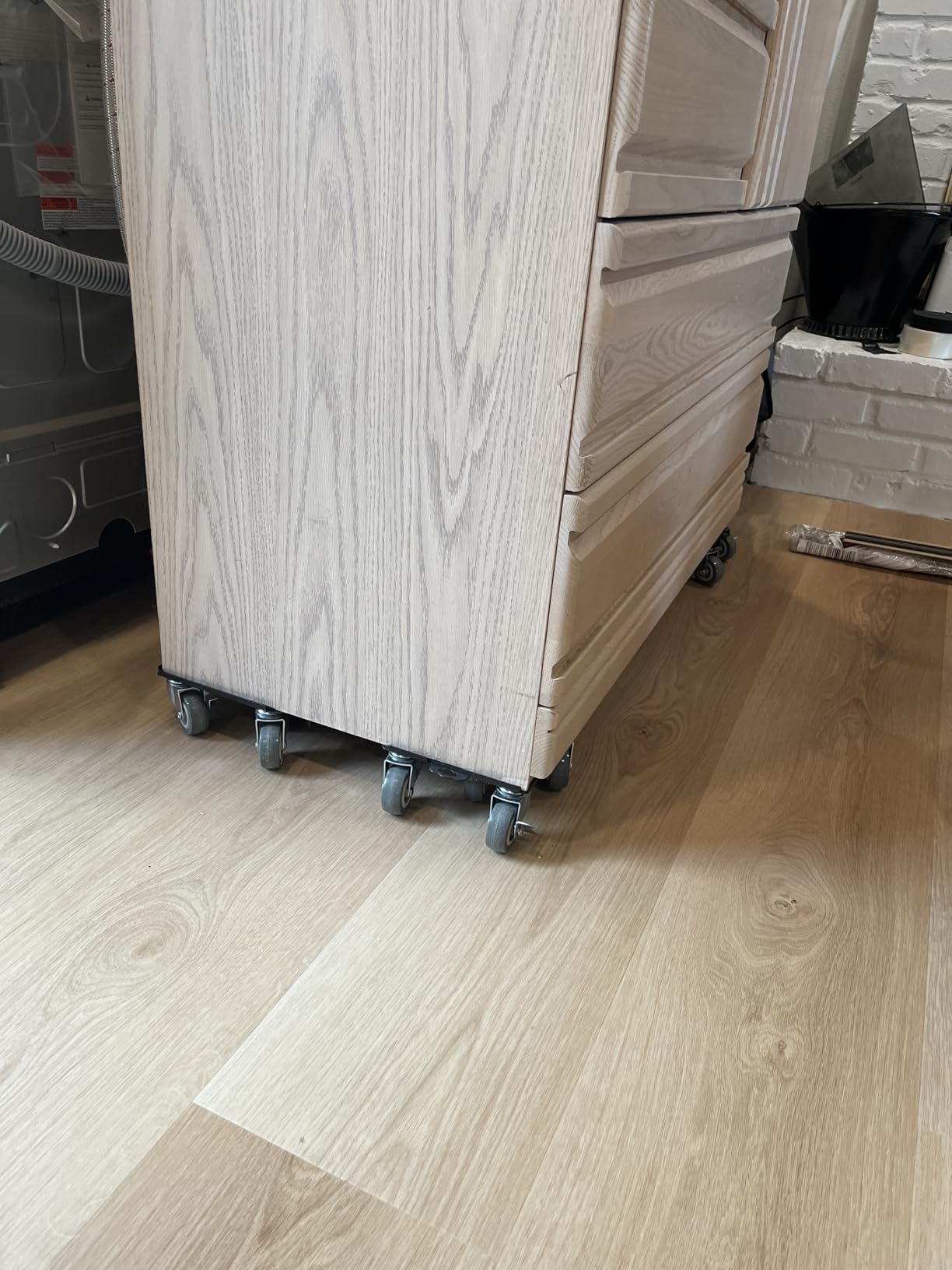 MYUEA Furniture Dolly, Furniture Movers with 5 Wheels, Carbon Steel Panel Heavy Duty Dolly, Maximum Load 3747 LBS, Furniture Lifter with 5 360° Rotatable Rubber Universal Wheels (Black, 8.26x7.87 in) customer photo 2