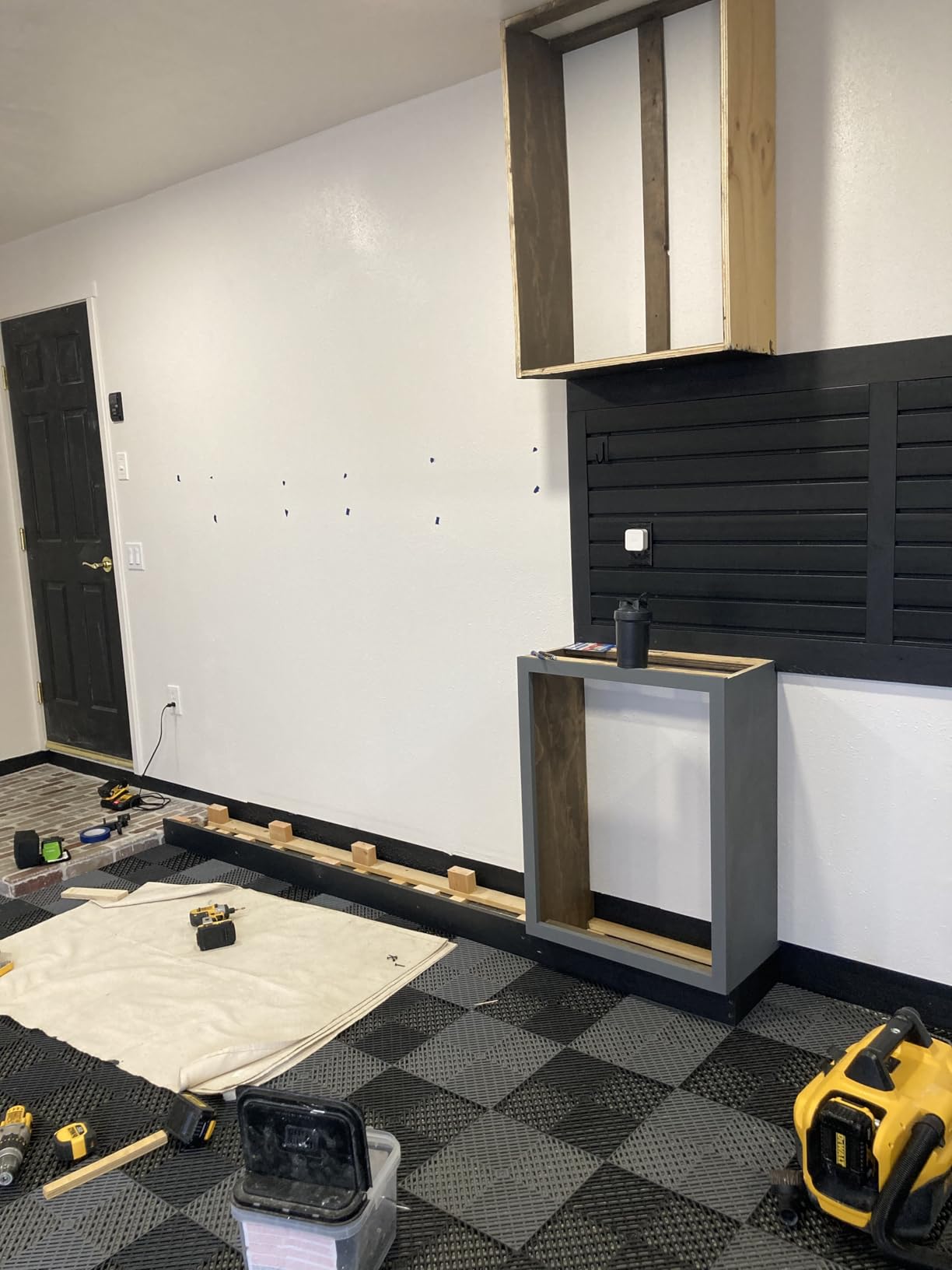 FRAYSCENT Slat Wall Paneling Garage Slat Wall Storage Systems Slatwall Panels Power Tool Organizer Wall Mount, PVC Garage Storage & Organization Products Slate Board (Black, 4ft x 8ft) customer photo 1