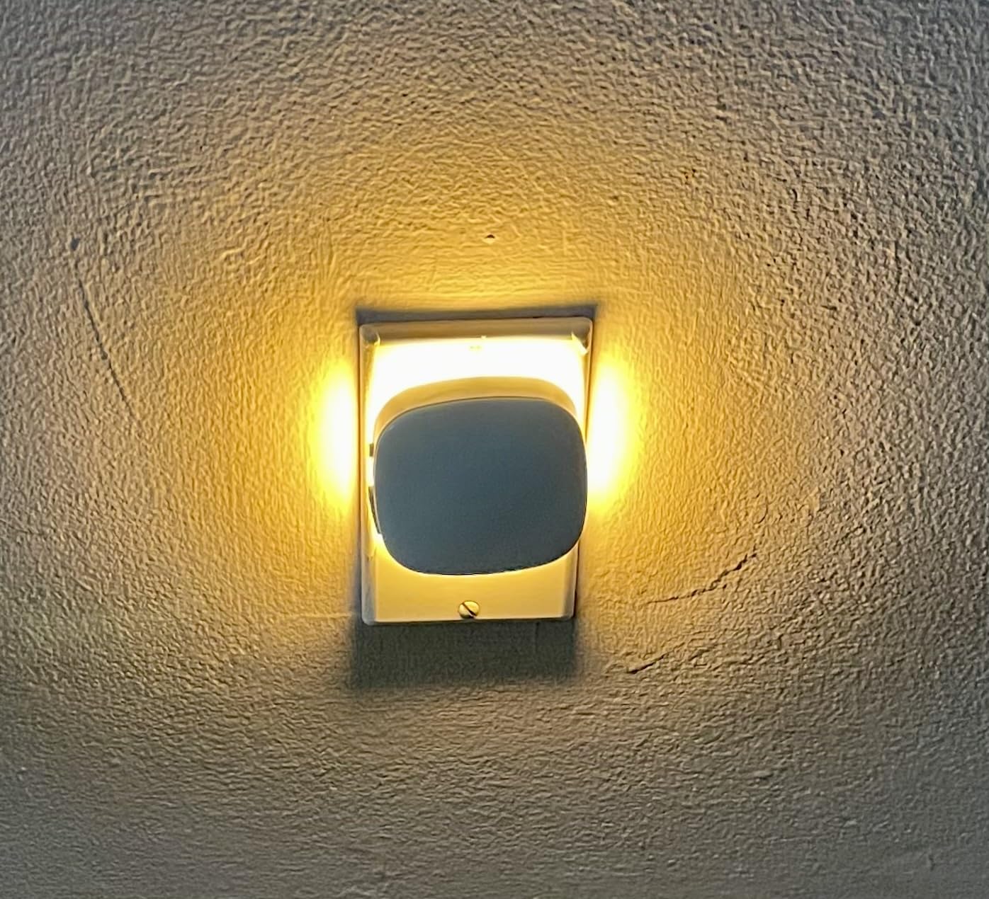 AUVON Plug-in LED Backlit Night Light 4 Packs, Motion & Dusk to Dawn Sensor | 2200K Soft Warm White Nightlight with 1-50lm Dimmable Brightness for Bedroom, Bathroom, Hallway, Kitchen, Garage, Nursery customer photo 1