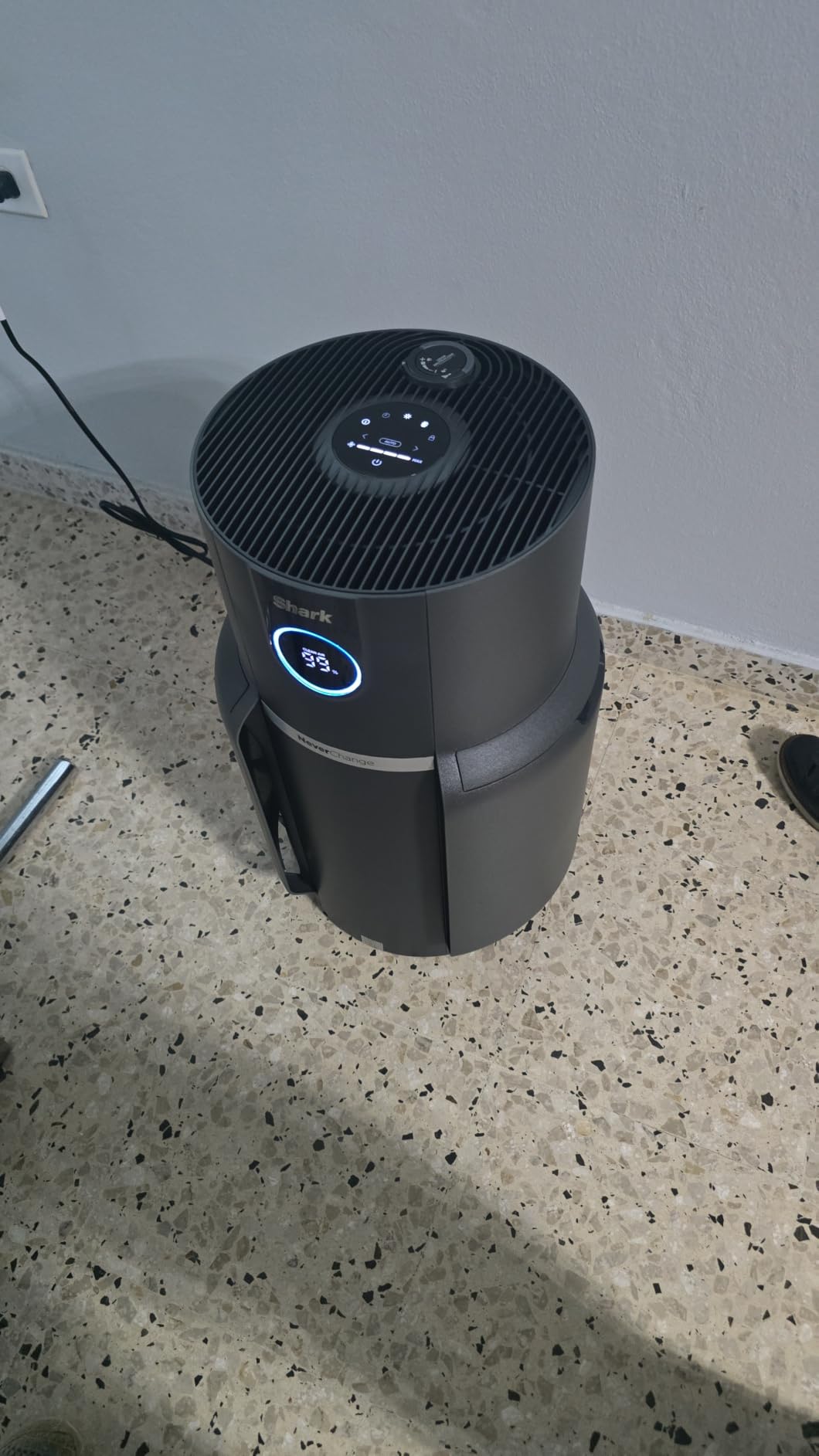 Shark NeverChange Air Purifier, HP152, Charcoal | HEPA-Exceeding Filter with Odor Neutralizer customer photo 1