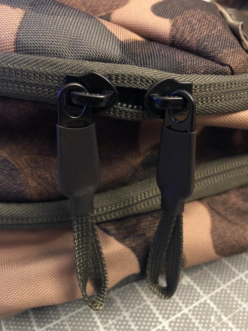 The North Face Vault Everyday Laptop Backpack, TNF Black-NPF, One Size | Commuter Travel Bag, Water-Repellent Finish, Spacious Compartment customer photo 2