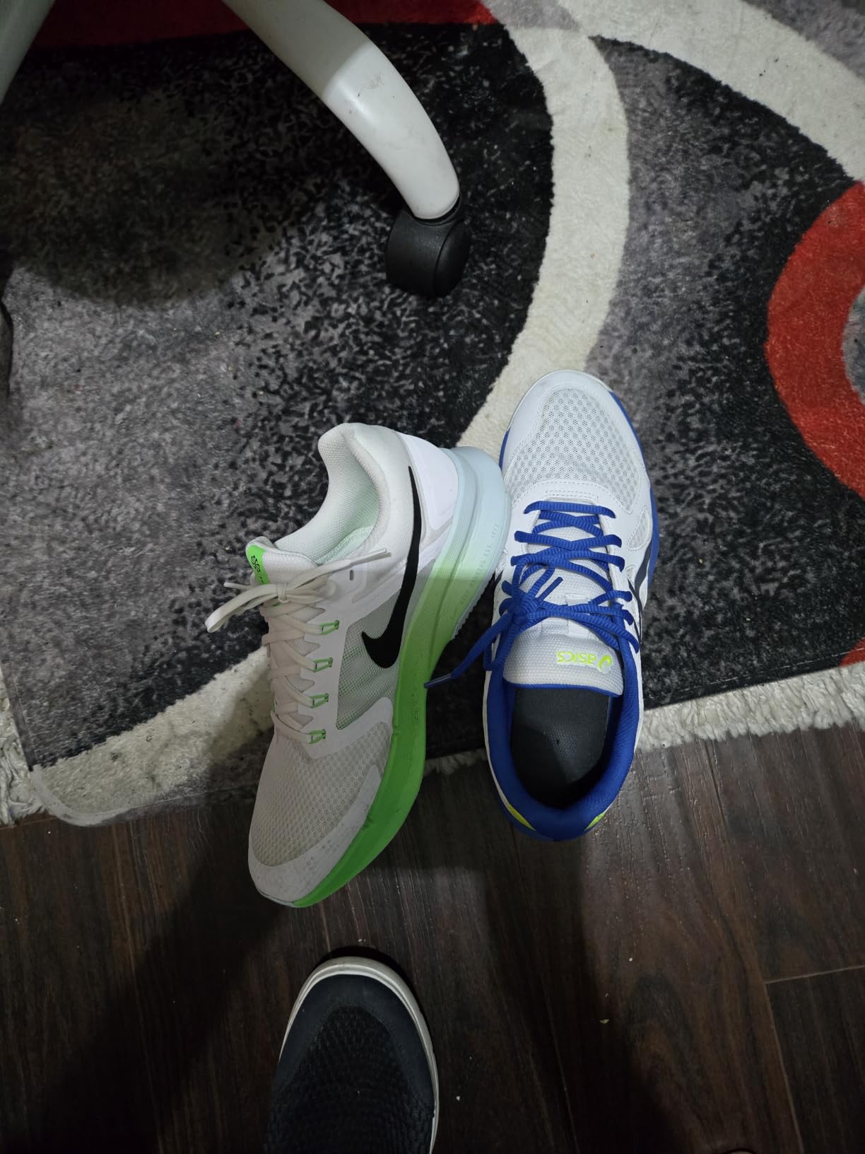 ASICS Men's Upcourt 6 Volleyball Shoes customer photo 1