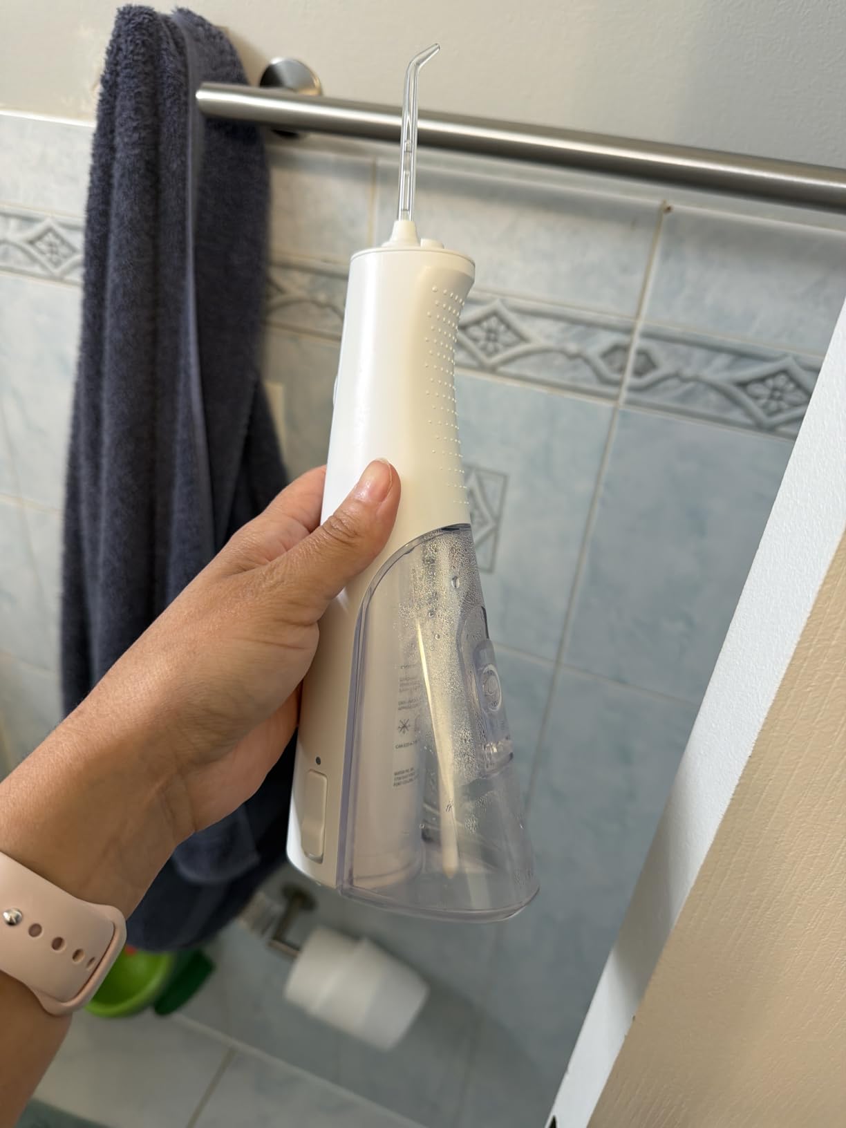 Waterpik Cordless Pulse 3100 Rechargeable Portable Water Flosser for Teeth, Gums, Braces Care and Travel with 2 Flossing Tips, Waterproof for Shower Use, ADA Accepted, WF-20 White, Amazon Exclusive customer photo 2