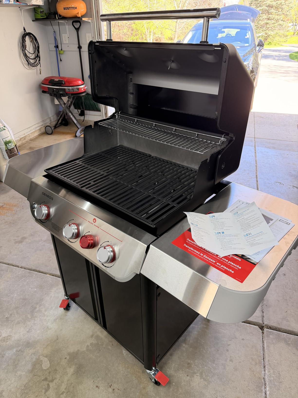 Weber Genesis E-325 Gas Grill, Outdoor Cooking, Propane Grill, Black | 3 PureBlu Burners, XL Sear Zone, Porcelain-Enameled Cast-Iron Grates customer photo 2