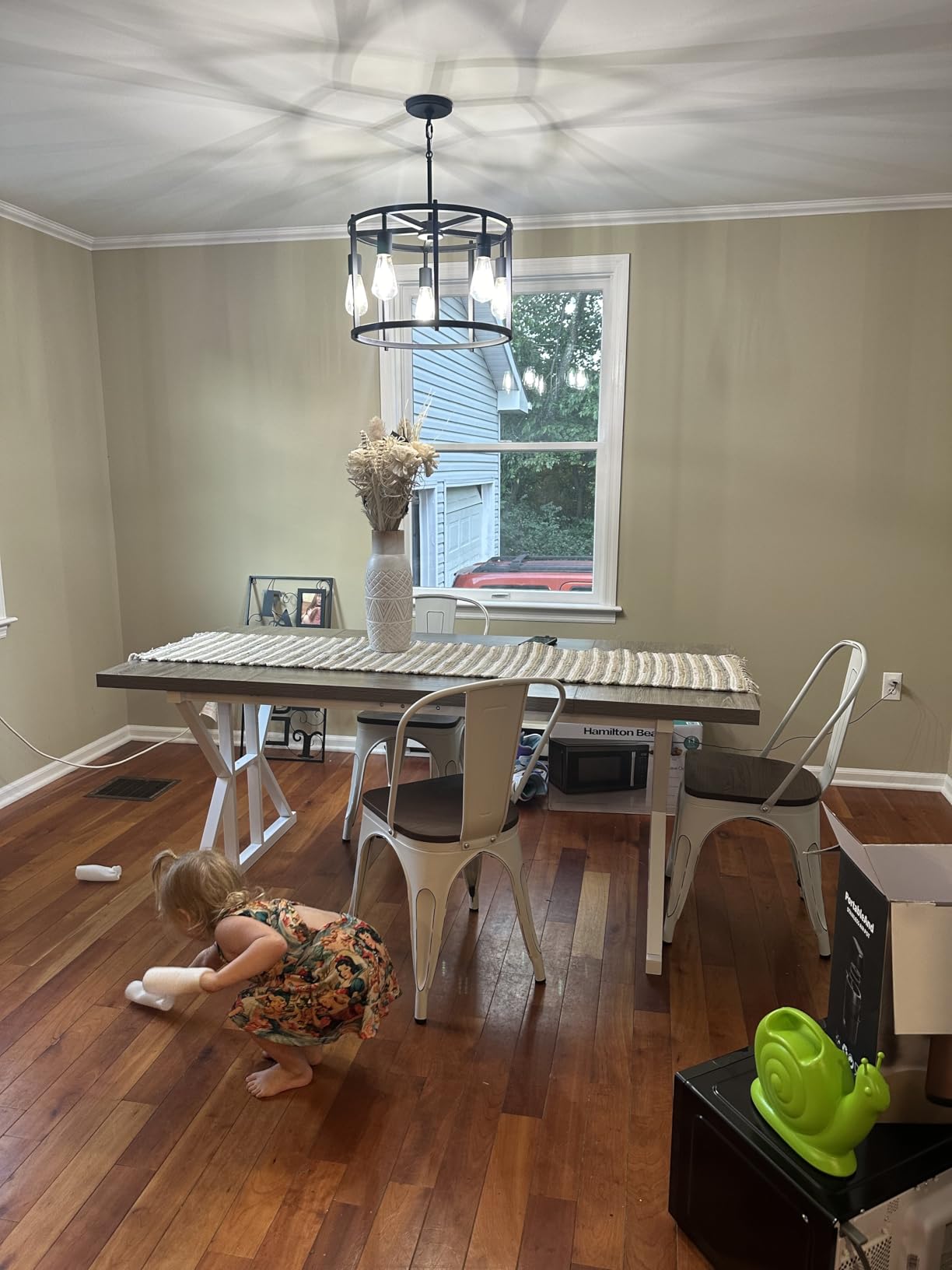 Tribesigns Farmhouse Dining Table for 6-8 People, 78.7-Inch Rectangular Wood Dining Table, Rustic Kitchen Table with Heavy Duty Metal Legs for Dining Room customer photo 1