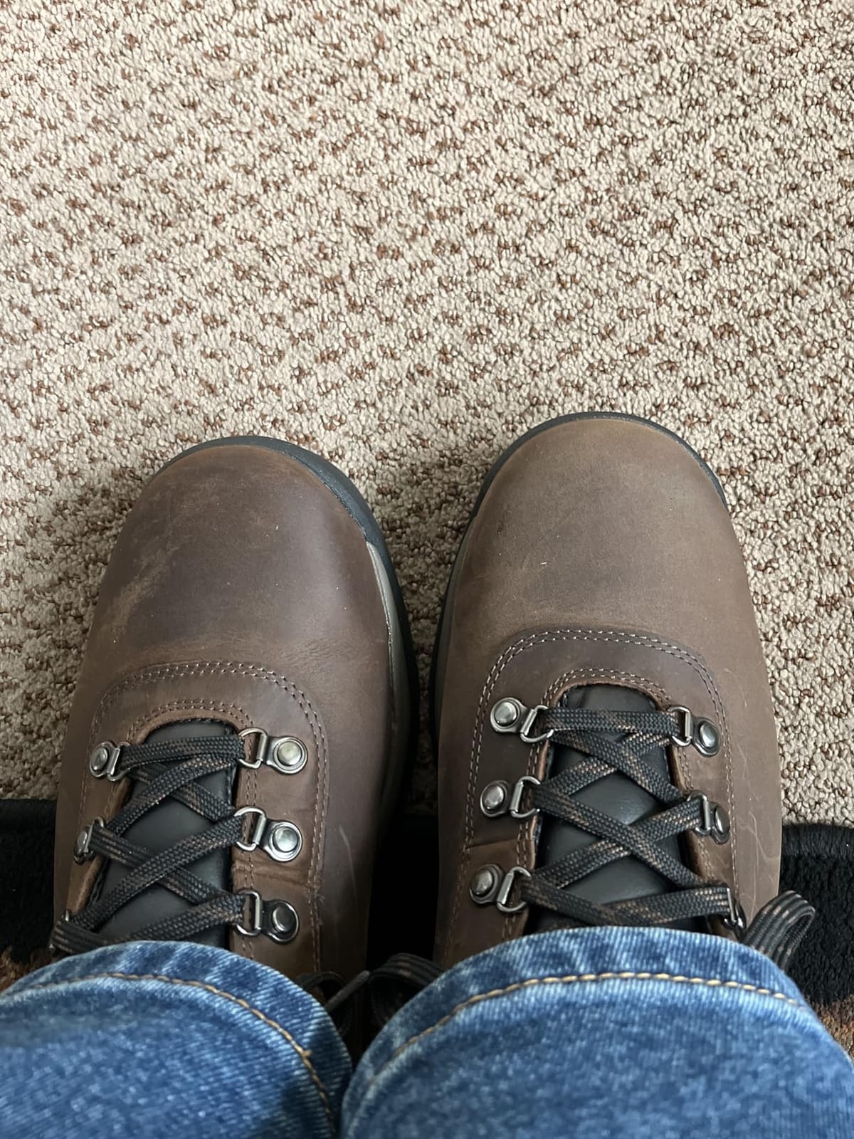 Timberland Men's Flume Mid Waterproof Hiking Boot customer photo 1