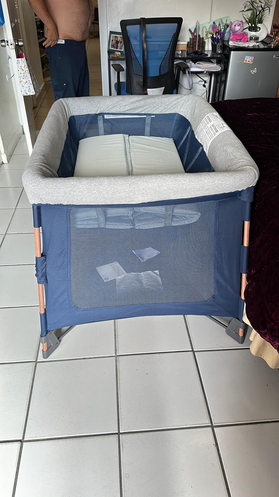 Maxi-Cosi Swift Baby Playard with Mat, Baby Playpen, Play Yard with Bassinet, Portable Playpen for Babies and Toddlers, Classic Oat customer photo 1