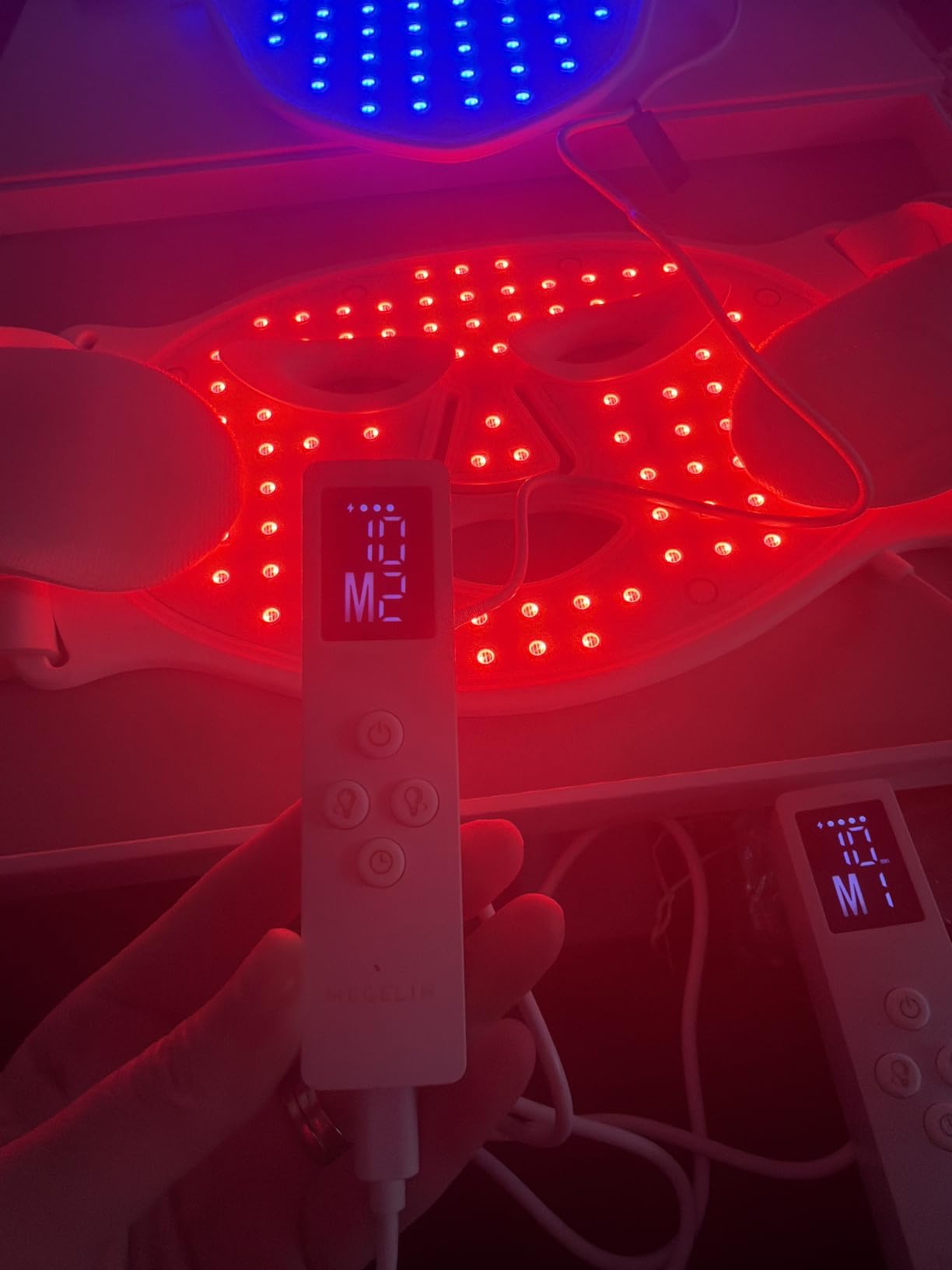 MEGELIN Led Red Light Therapy Face & Neck Mask, 7 Colors Led Light Therapy Facial Mask, Infrared Red Light Therapy Mask, Infrared Light Skin Rejuvenation(White) customer photo 1