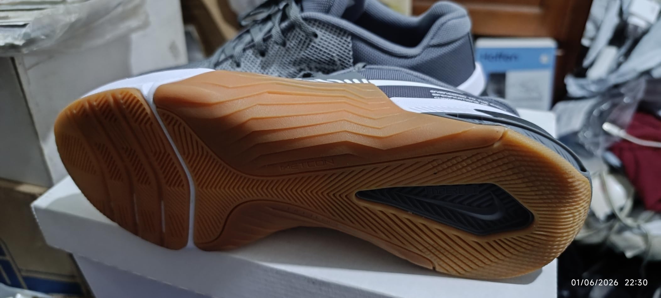 Nike Men's Metcon 8 Cross Training Sneakers customer photo 1