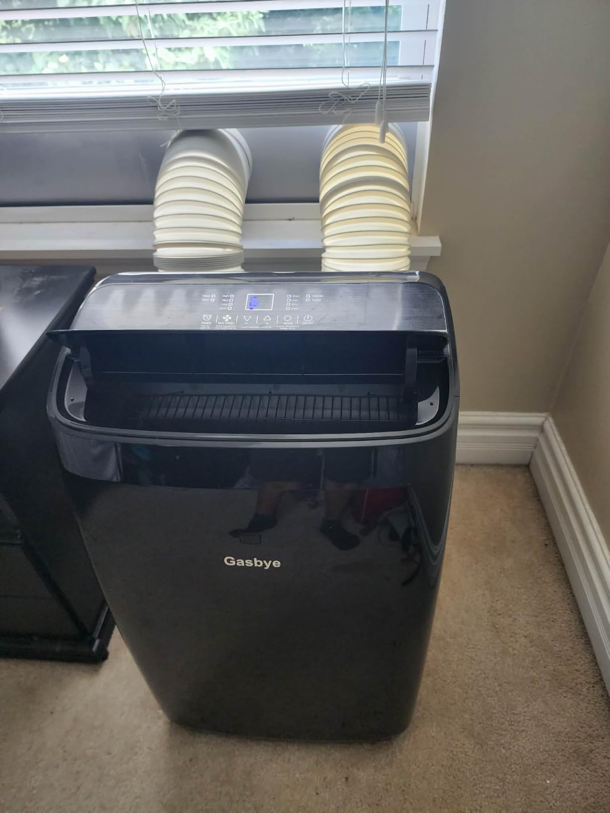 Gasbye Dual Hose Portable Air Conditioner, [2026 Upgraded] Full DC Inverter Compressor, Energy-Saving 13.6 CEER, Low Noise (45dB), Cools Room up to 500 Sq.Ft., Backlit Remote Control, 14,000BTU, Black customer photo 1