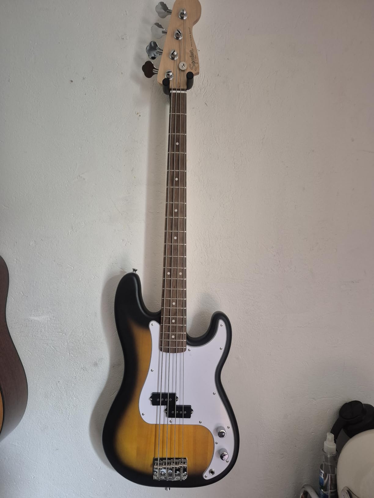 Fender Squier Debut Series Precision Bass Guitar, Beginner Guitar, with 2-Year Warranty, Includes Free Lessons, Black with Matte Finish customer photo 2