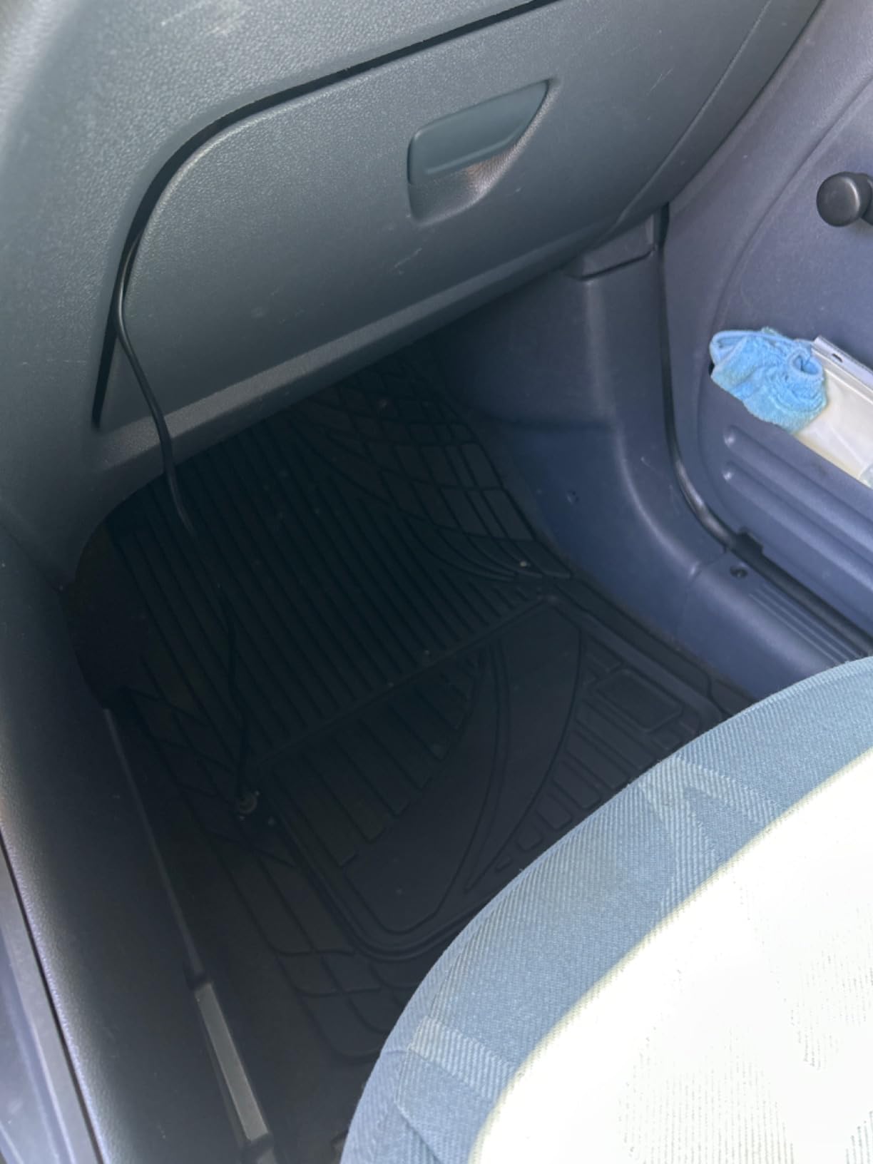 Husky Liners Uni-Fit | Universal Automotive Floor Mats | All Weather Protection for Cars, Trucks, Vans, SUV's | Easy Trim-to-Fit, Black, 4 pcs. - 51509 customer photo 2