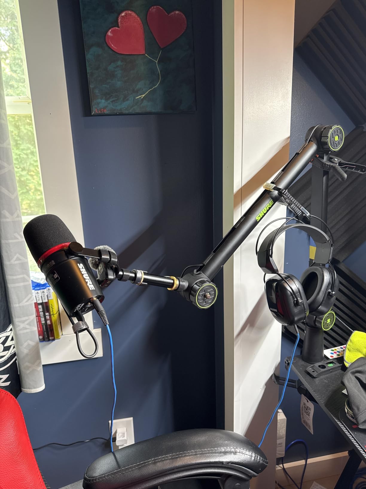 Shure MV7+ USB-C & XLR Podcast Dynamic Microphone - Black | LED touch panel, auto level mode and pop filter for podcasting, streaming and recording customer photo 2