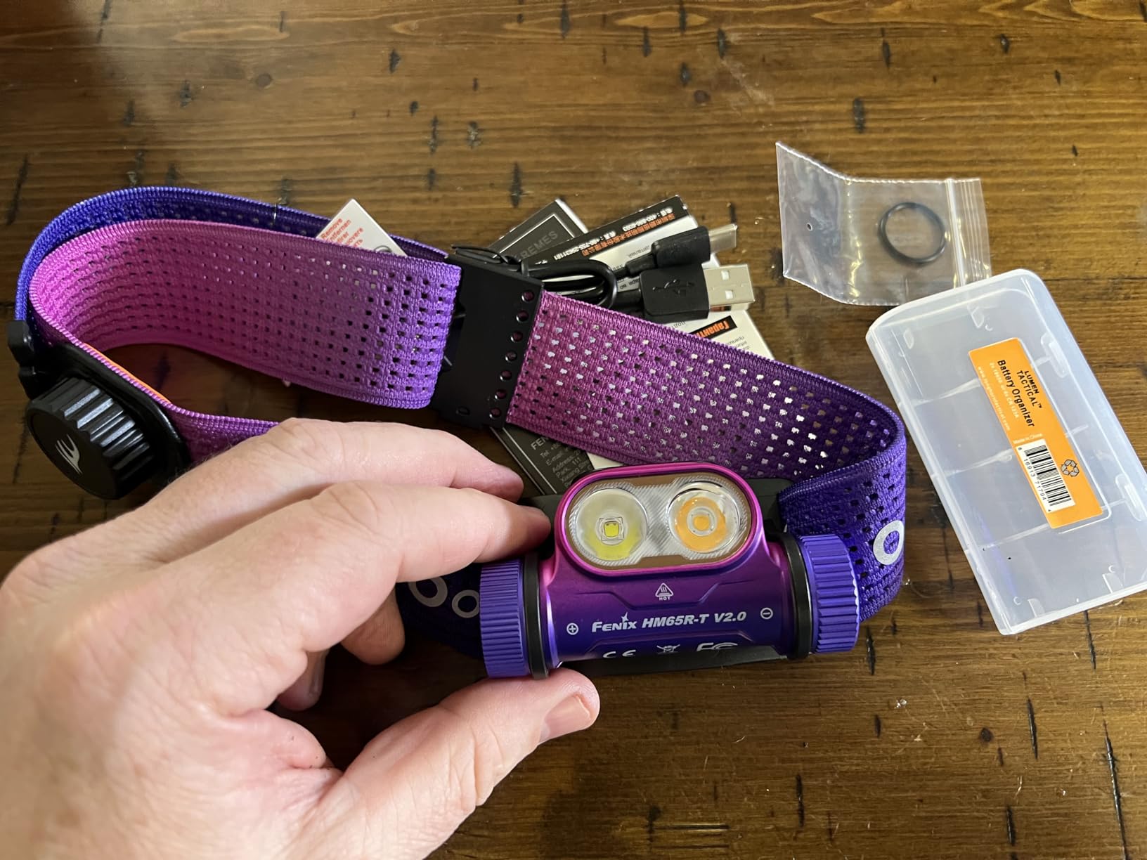 Fenix HM65R-T V2.0 Running Headlamp, 1600 Lumen White Light and Warm White Dual Beams, USB-C Rechargeable, Lightweight Long Runtime for Trail Running, with Organizer (Black) customer photo 2