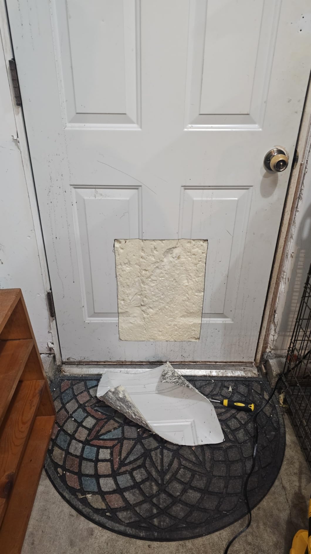 [Petoasis] 3-Flaps Heavy-Duty Dog Door, Rust Proof Aluminum Alloy Frame | Energy-Efficient, Thick Flaps Block Wind Snow Rain Intrusion in Extreme Weather (Silvery White, Large for Door) customer photo 1