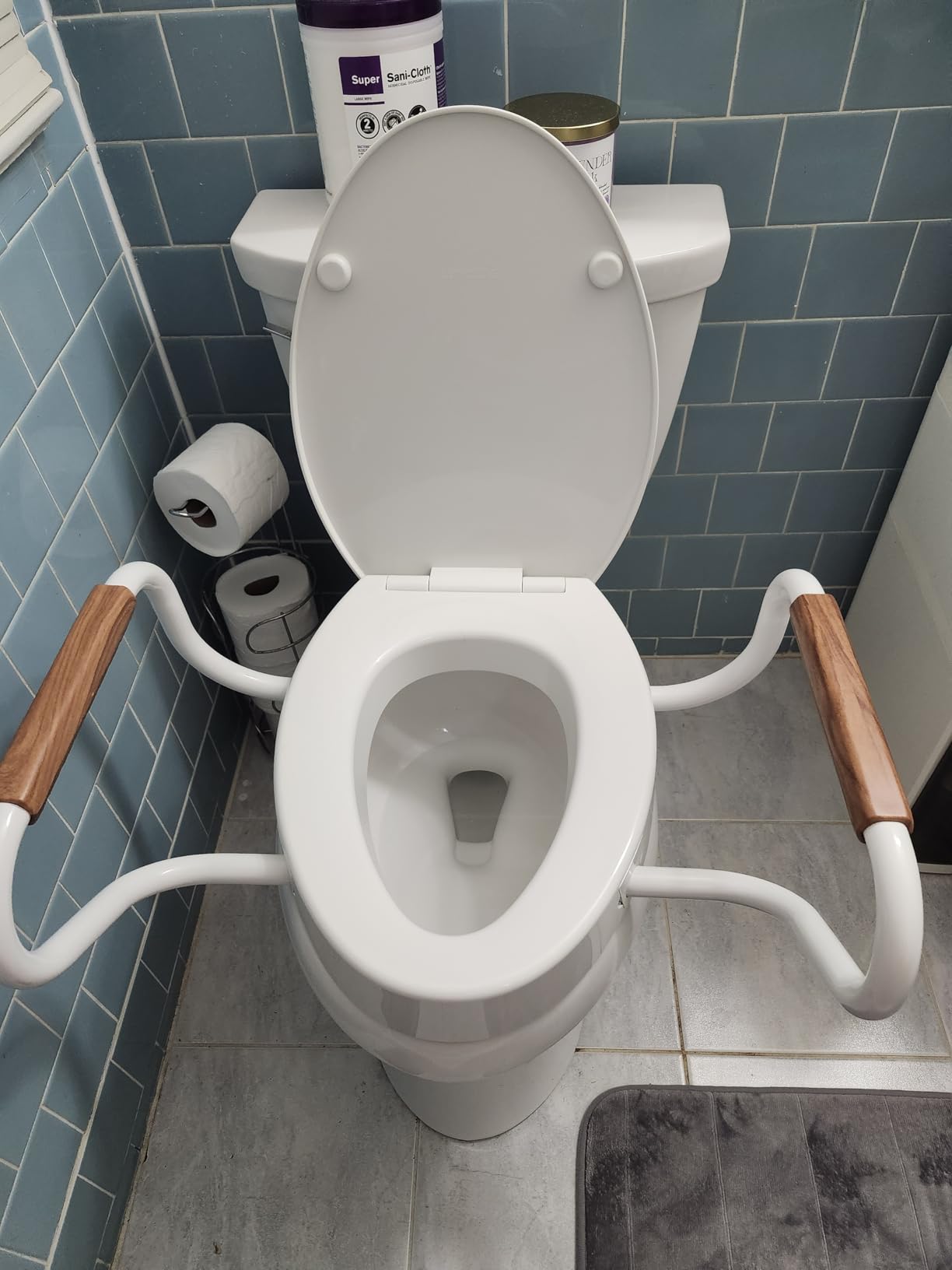 Lunderg Solva Raised Toilet Seat with Handles - Elongated - Adds 3 Inches | Easy to Install Toilet Seat Risers for Seniors - Elegant White Design customer photo 2