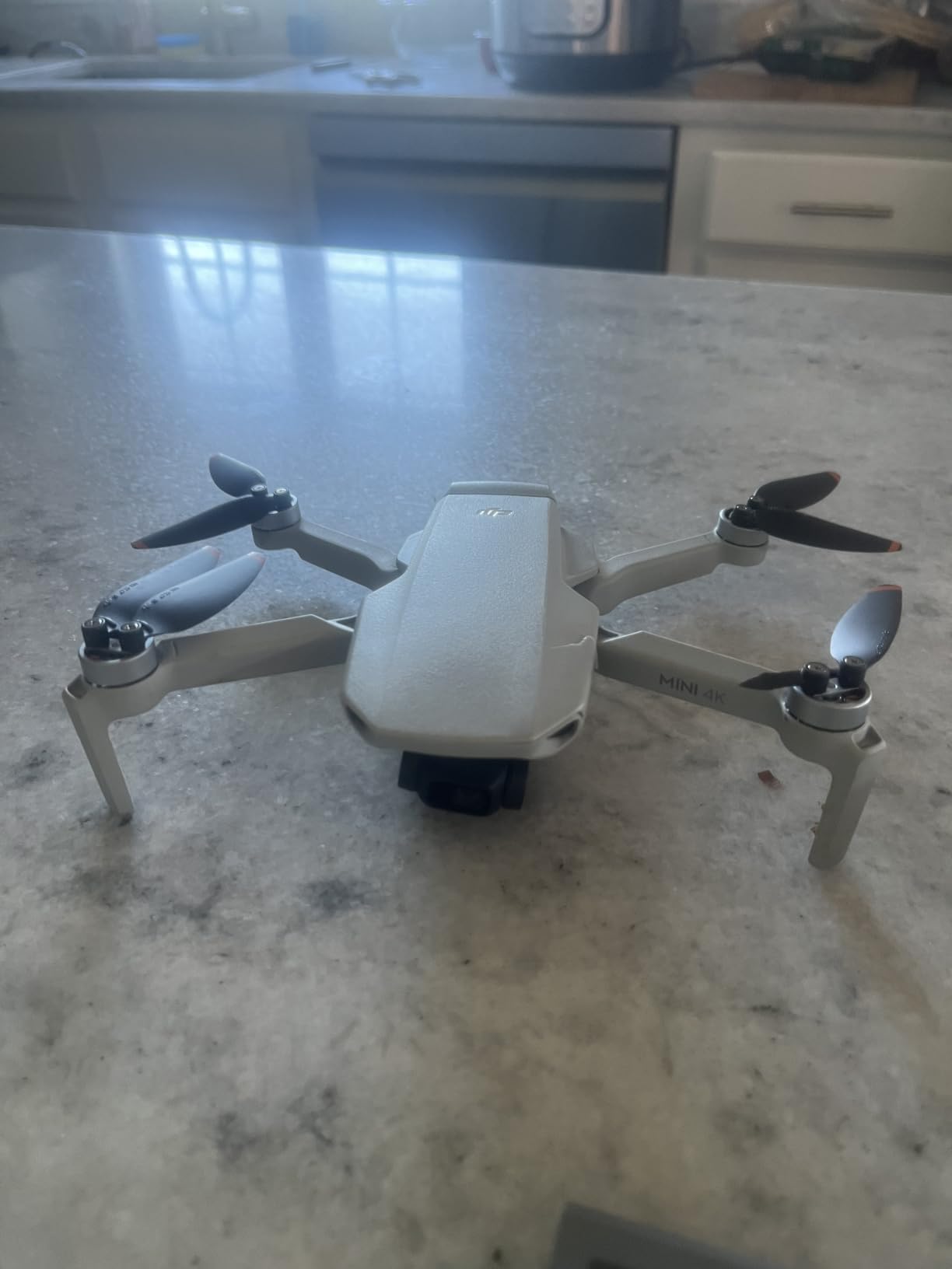 DJI Mini 4K, Drone With 4K UHD Camera, Under 249 g | 3-Axis Gimbal, 10km Video Transmission, Auto Return, Wind Resistance, 31-Min Flight Time, Intelligent Flight customer photo 2