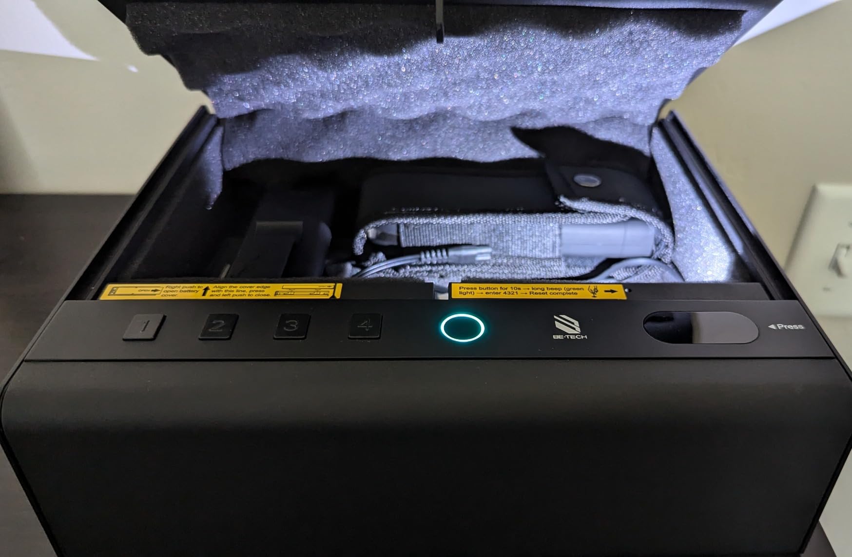 BE-TECH Biometric Gun Safe for Handgun, 0.1s Fingerprint Pistol Lock Box | 3-Way Access, Alloy Steel, Anti-Pry Design, Cable & Screws, LED Light, USB-C Emergency Power, For Bedside/Nightstand/Car customer photo 2