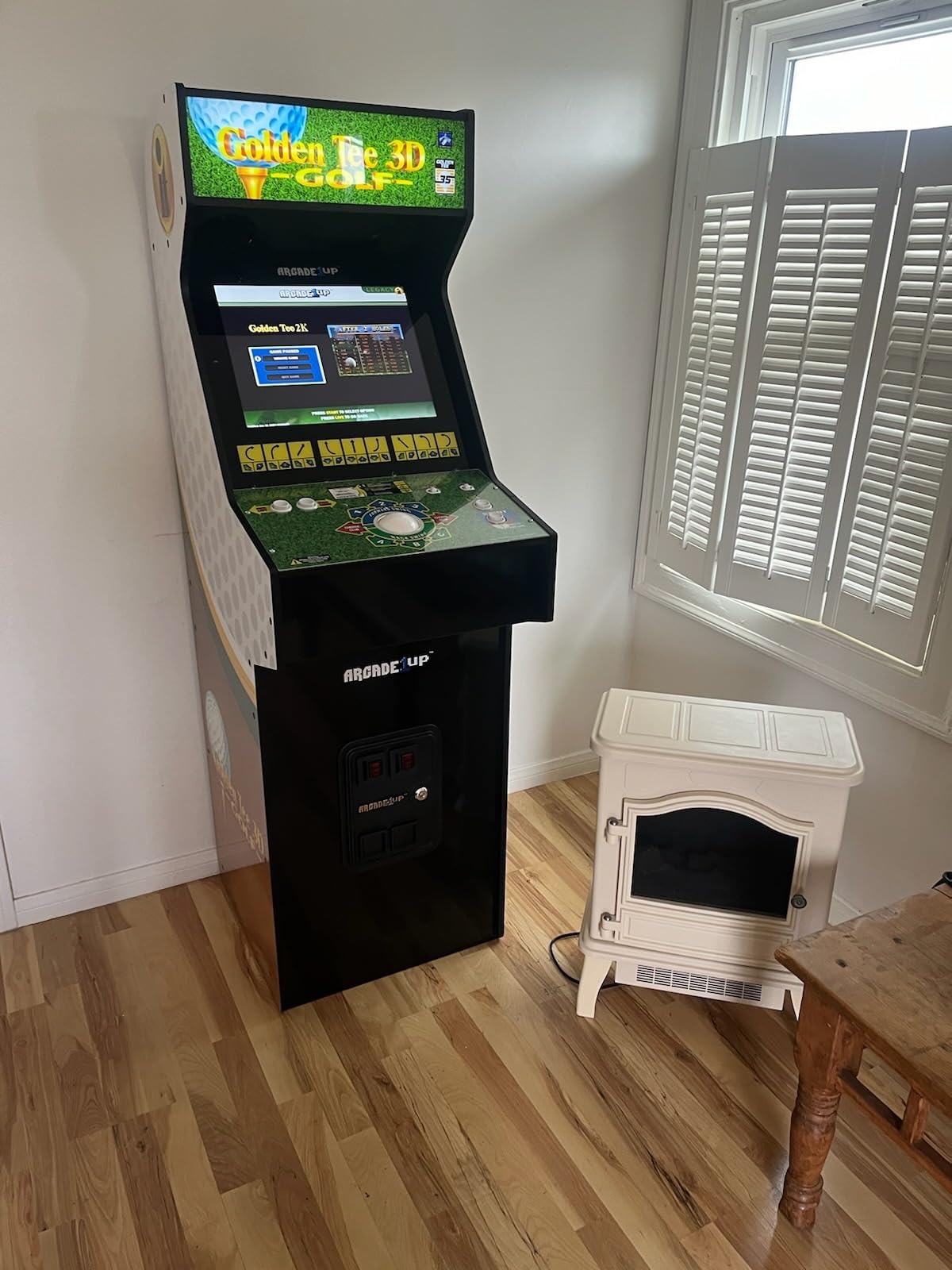 Arcade1Up Golden Tee 3D Deluxe Home Arcade, 8 Golf + Bowling Games | Over 5-Foot Video Game Machine with Trackball Controller customer photo 1